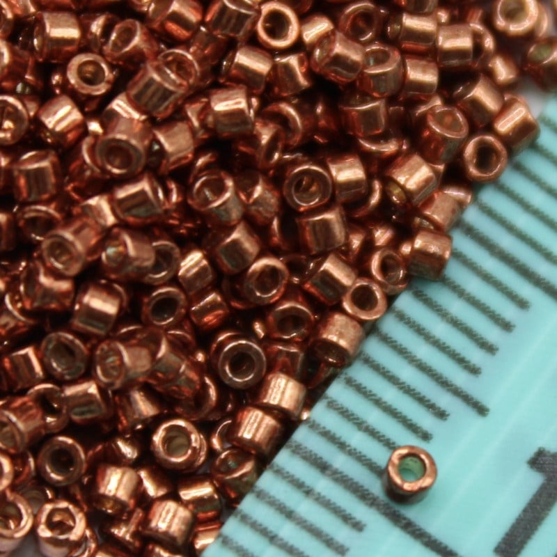 Miyuki Boncuk Delica 11-00 1,6 mm 3 gr No: 204