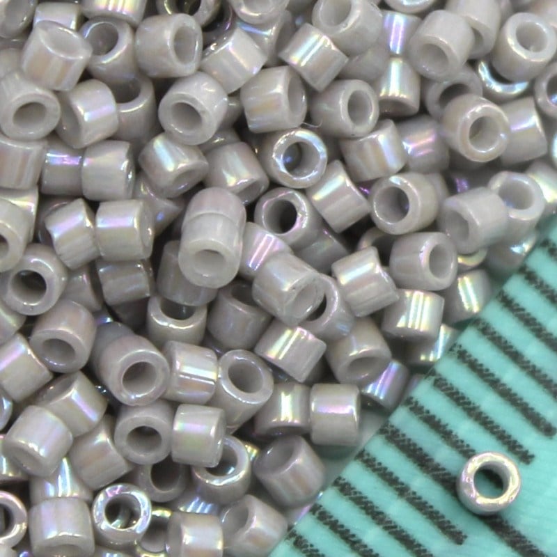 Miyuki Boncuk Delica 11-00 1,6 mm 3 gr No: 273