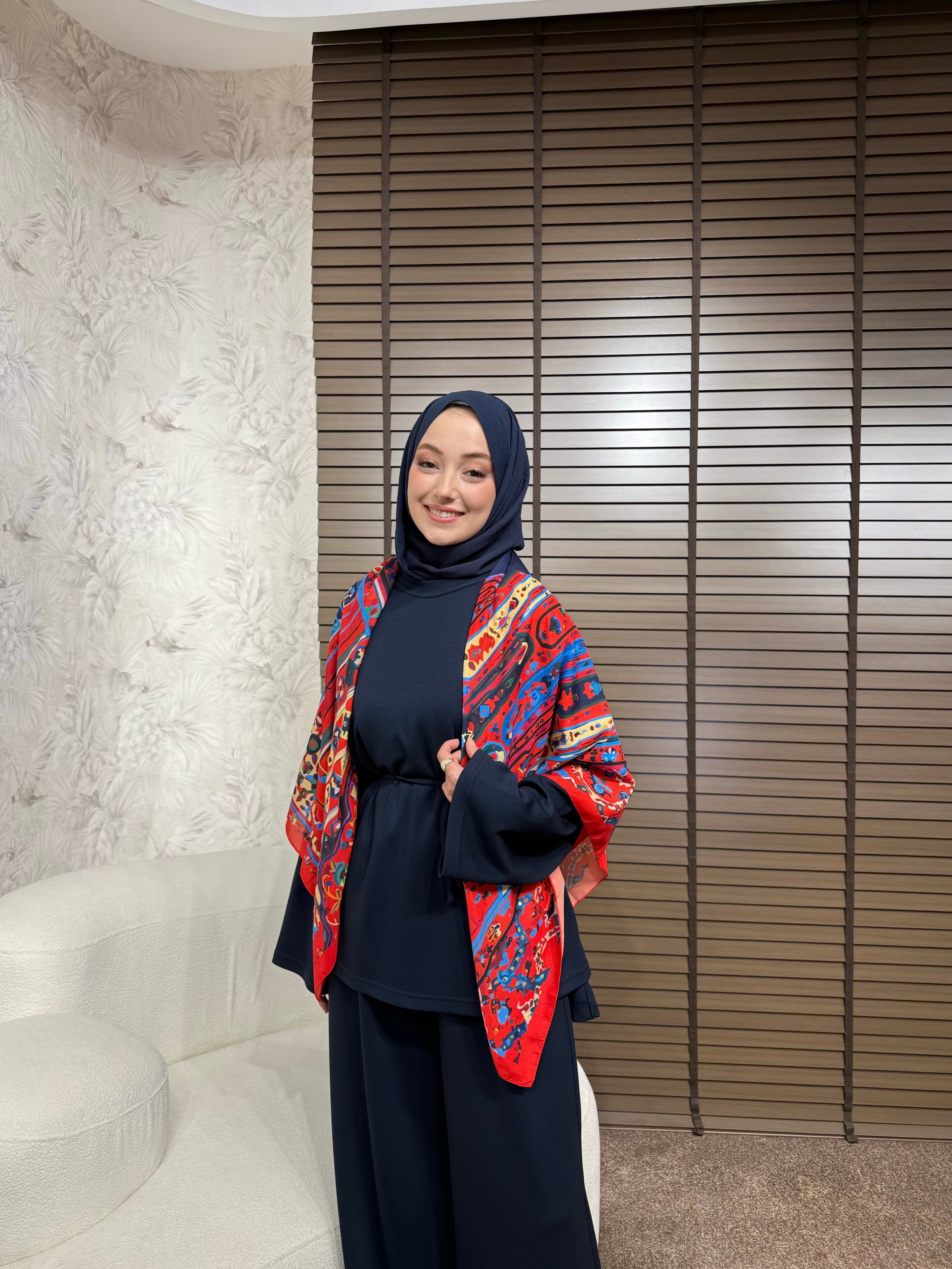 BBC OMUZ ŞALI-KIRMIZI