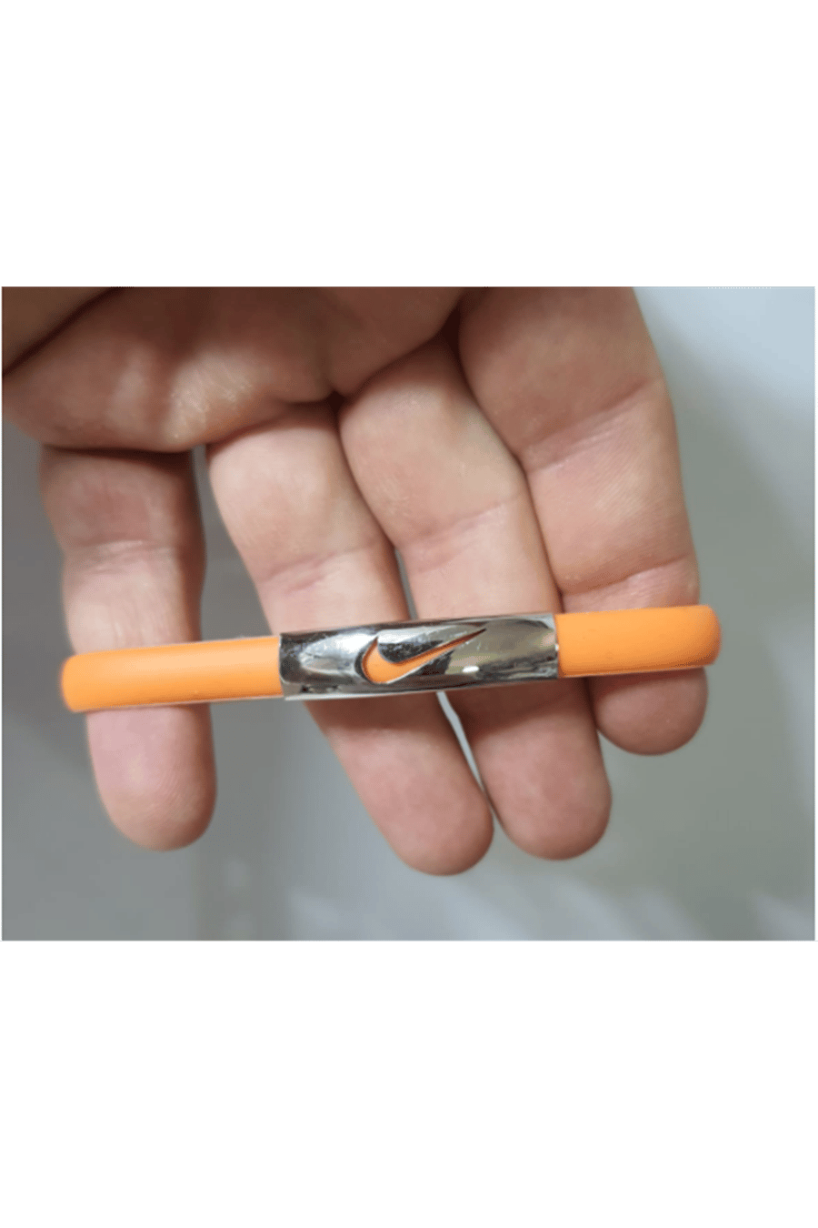 NIKE Çelik Meteryal Silikon Bileklik Orıjınal Amerikan Dizayn.(KARGO ÜCRETİ ALICIYA AİTTİR)