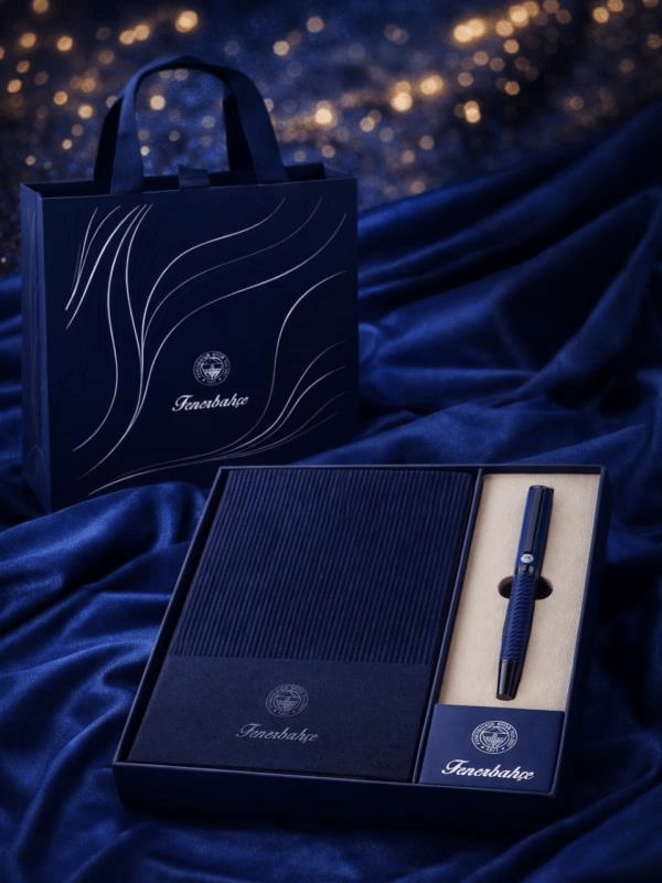 Fenerbahçe Premium A5 Defter & Roller Kalem Seti (96 Yaprak Çizgili) – Özel Kutulu