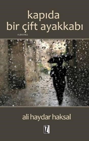 Kapıda Bir Çift Ayakkabı