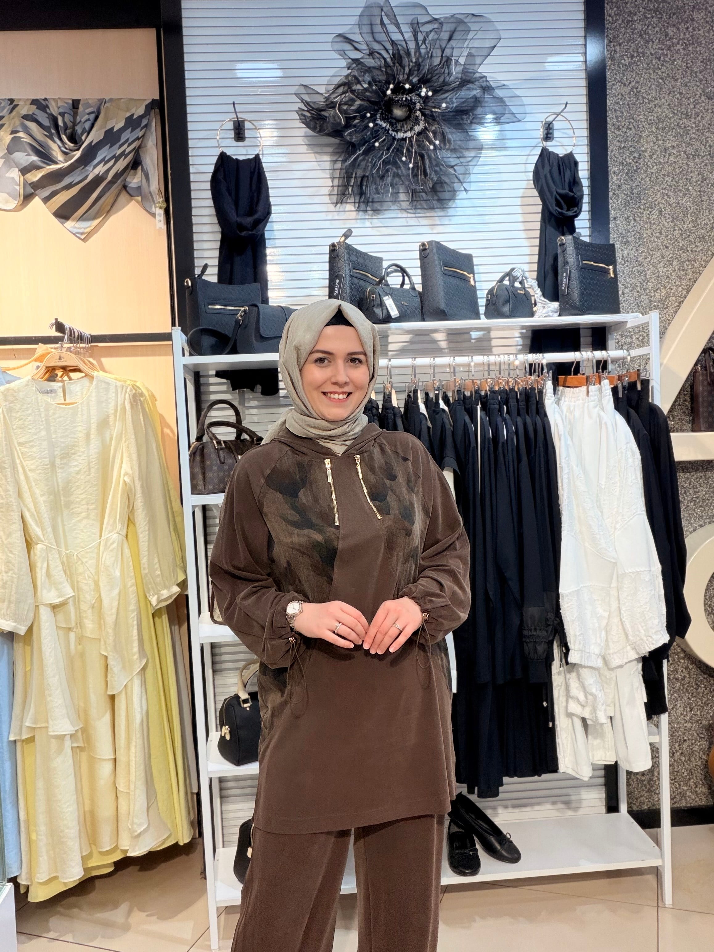 MODAL KUMAŞ DESEN VE FERMUAR DETAYLI TAKIM