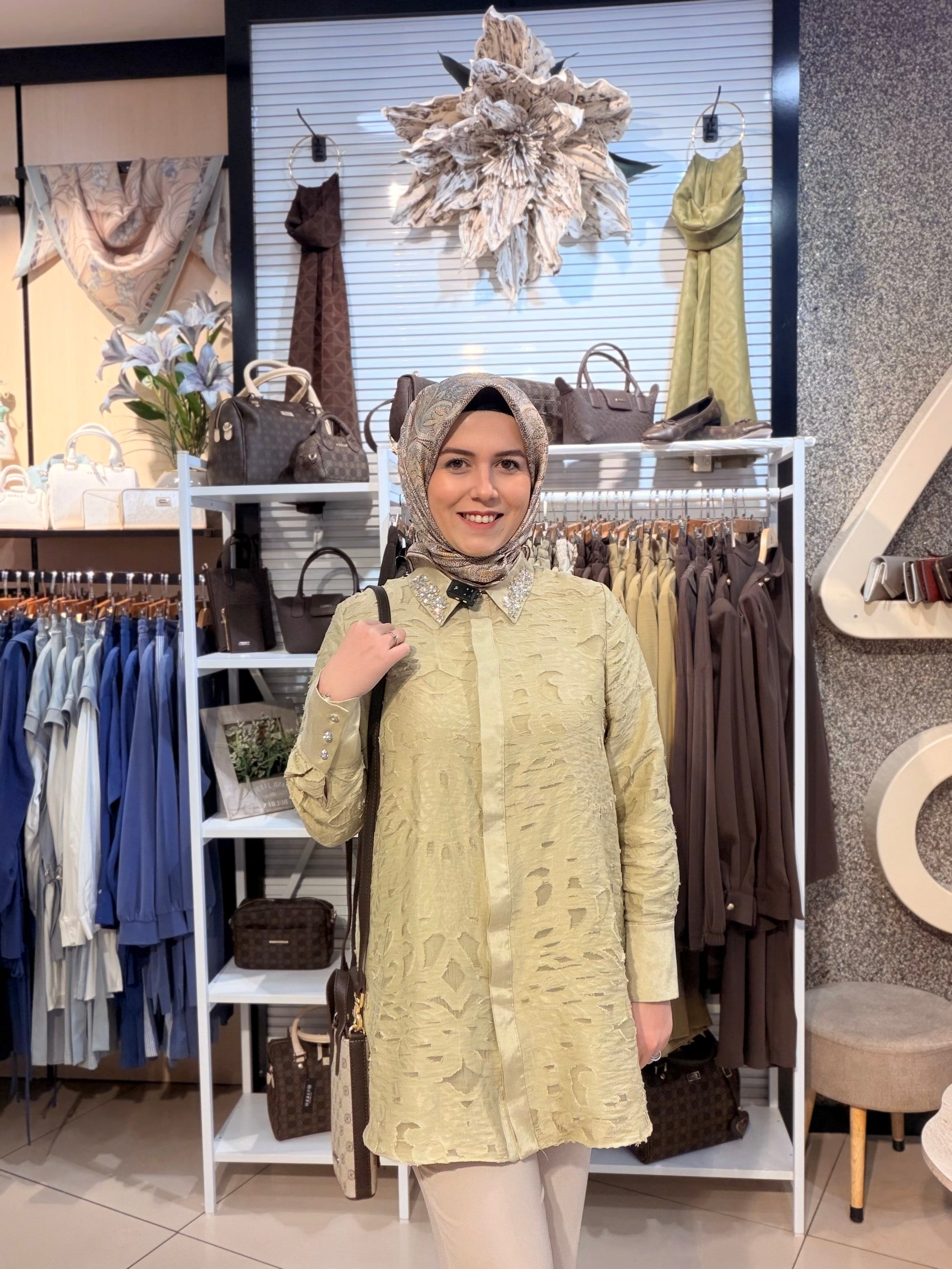 MOODBASİC JAKARLI KESME KUMAŞ GÖMLEK