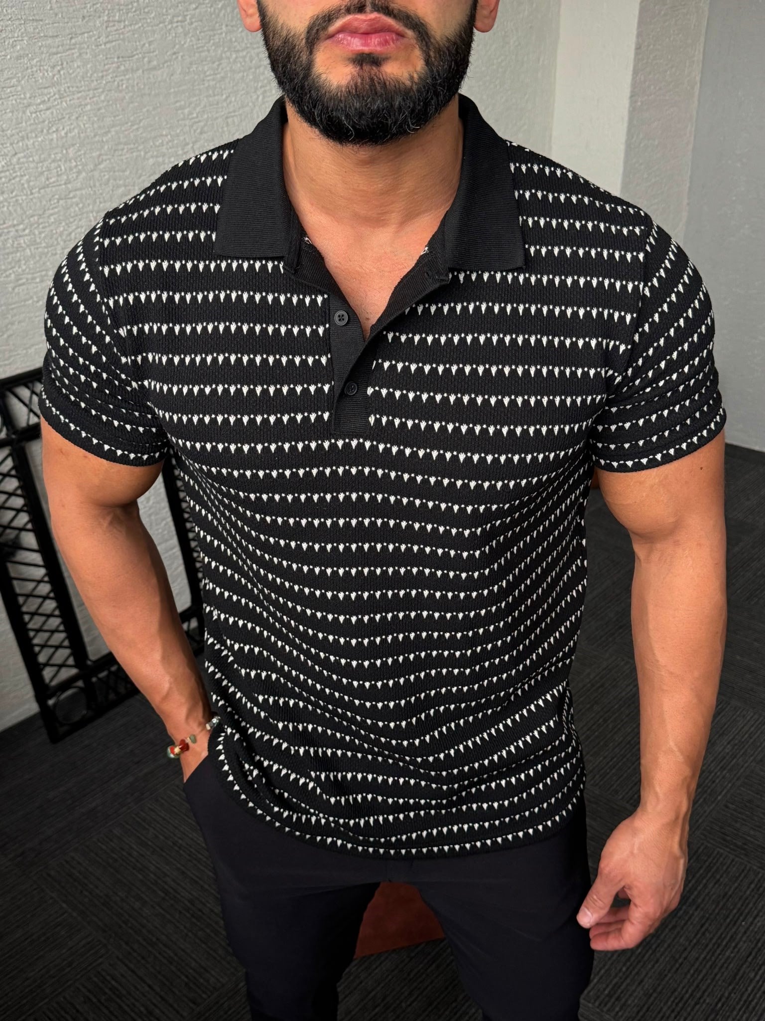 Krem Dokulu Siyah Polo Yaka Premium Tişört