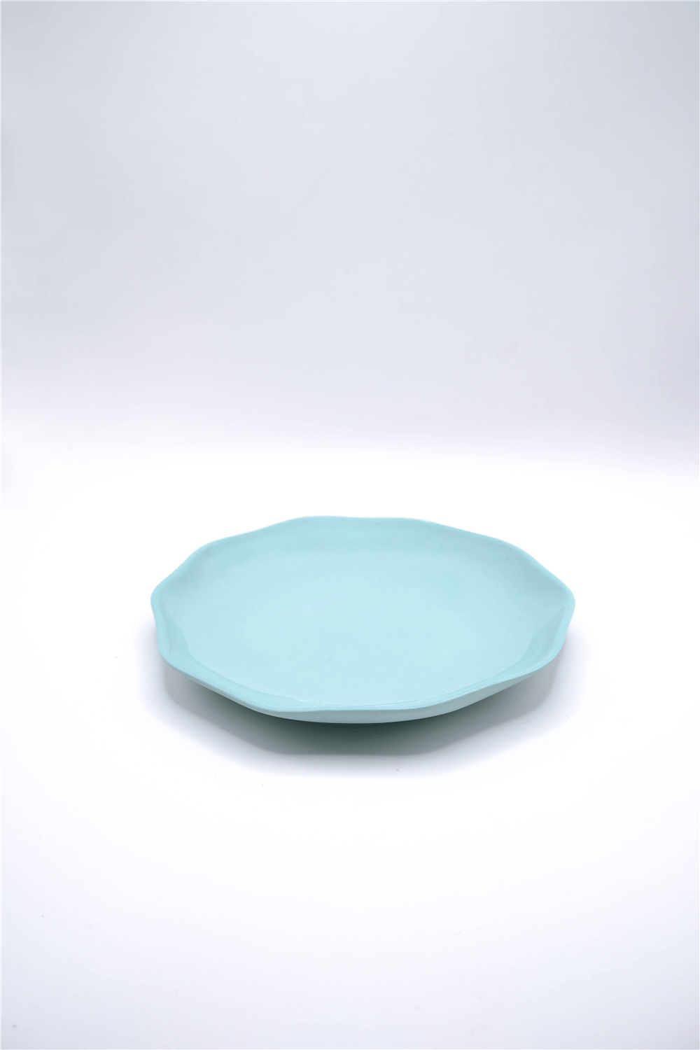 Wavy Rim Plate - Tiffany Mint