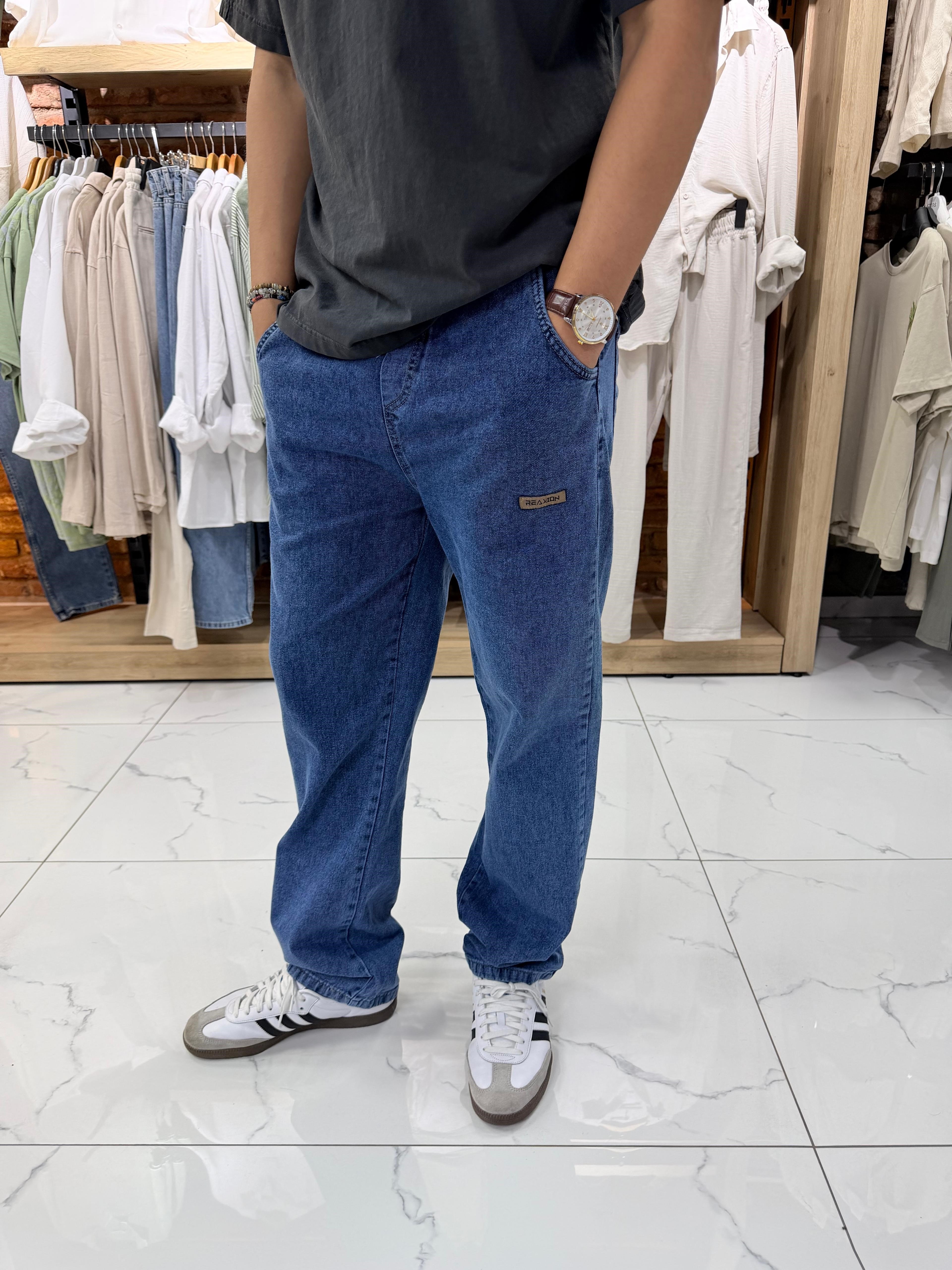 AMBLEMLİ BAGGY KOT PANTOLON 378