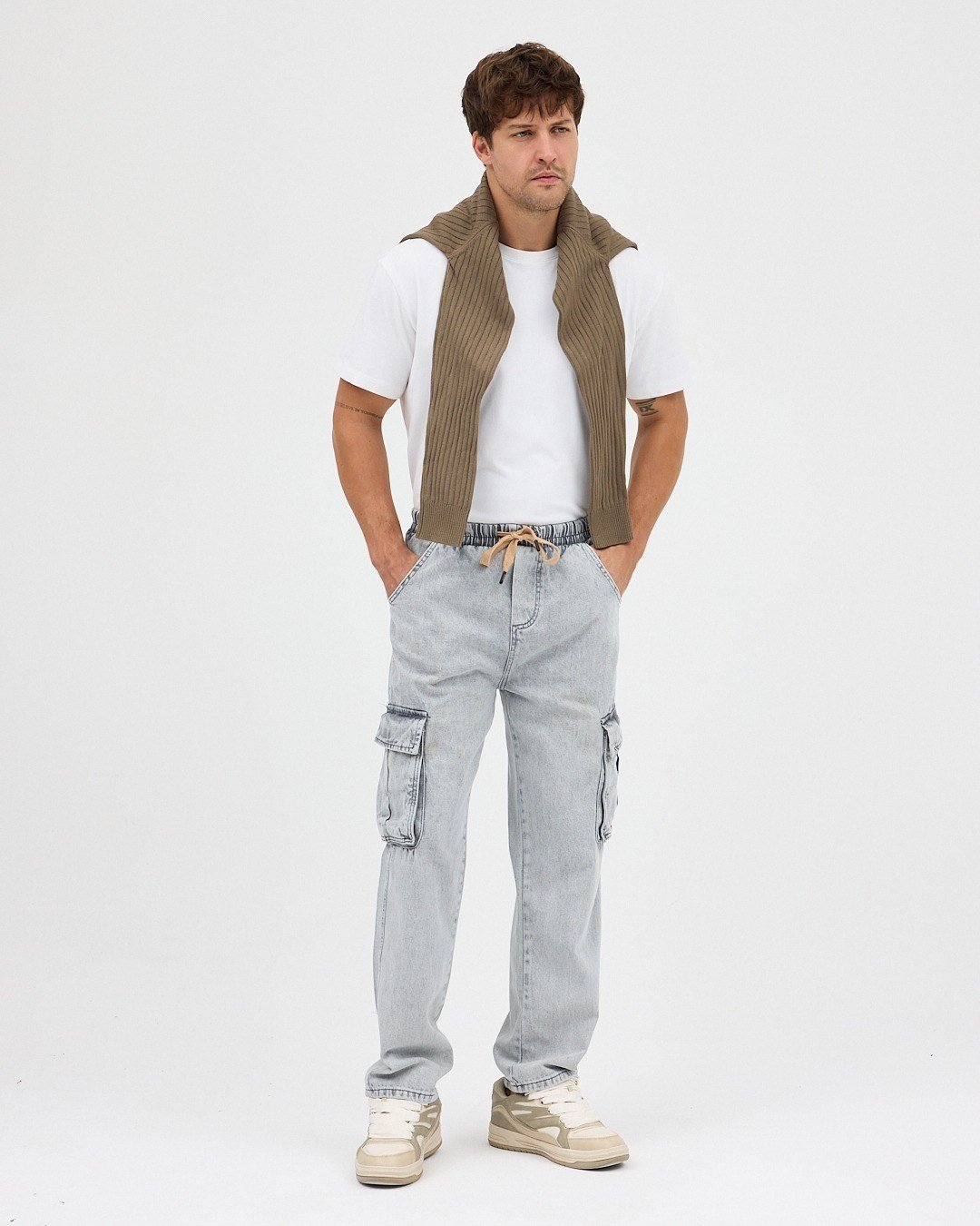 GRİ GENİŞ ÇEPLİ KARGO JEAN PANTOLON