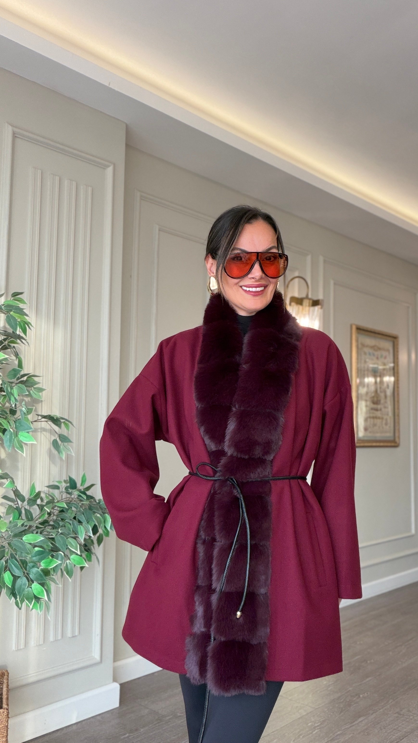 Bordo Kürk Detaylı Kaşe Ceket