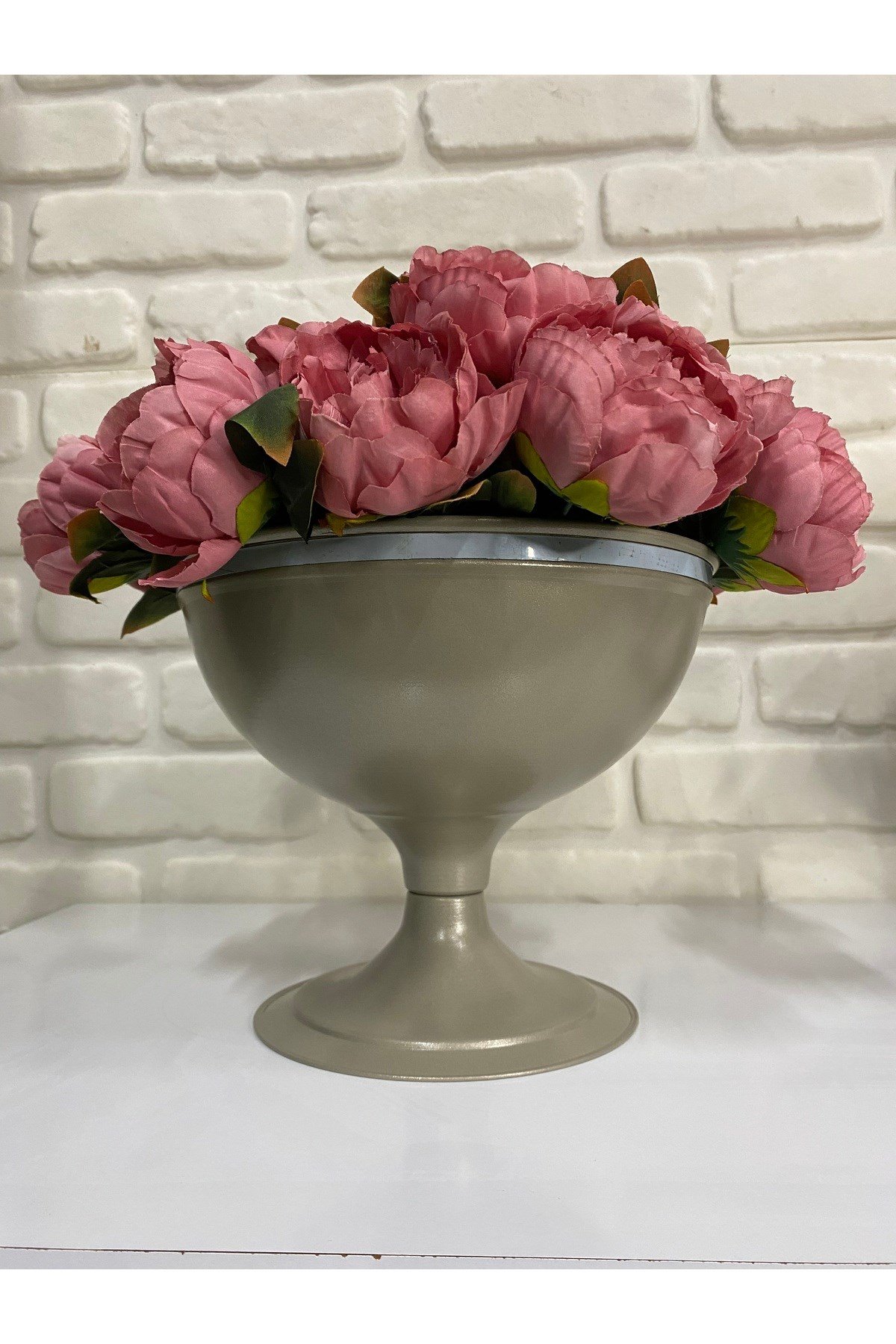 Dekoratif Ekru Metal Ayaklı Saksı 27 cm