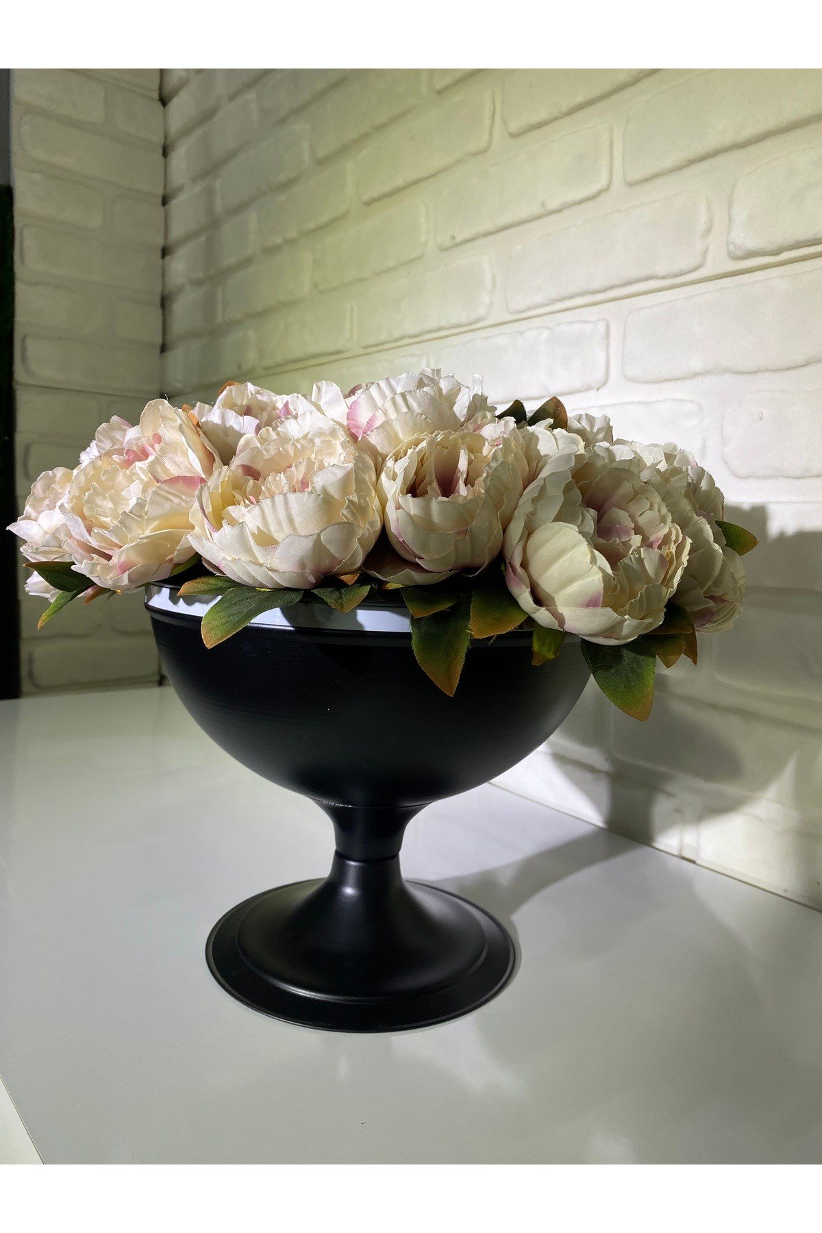Dekoratif Siyah Metal Ayaklı Saksı 27 cm
