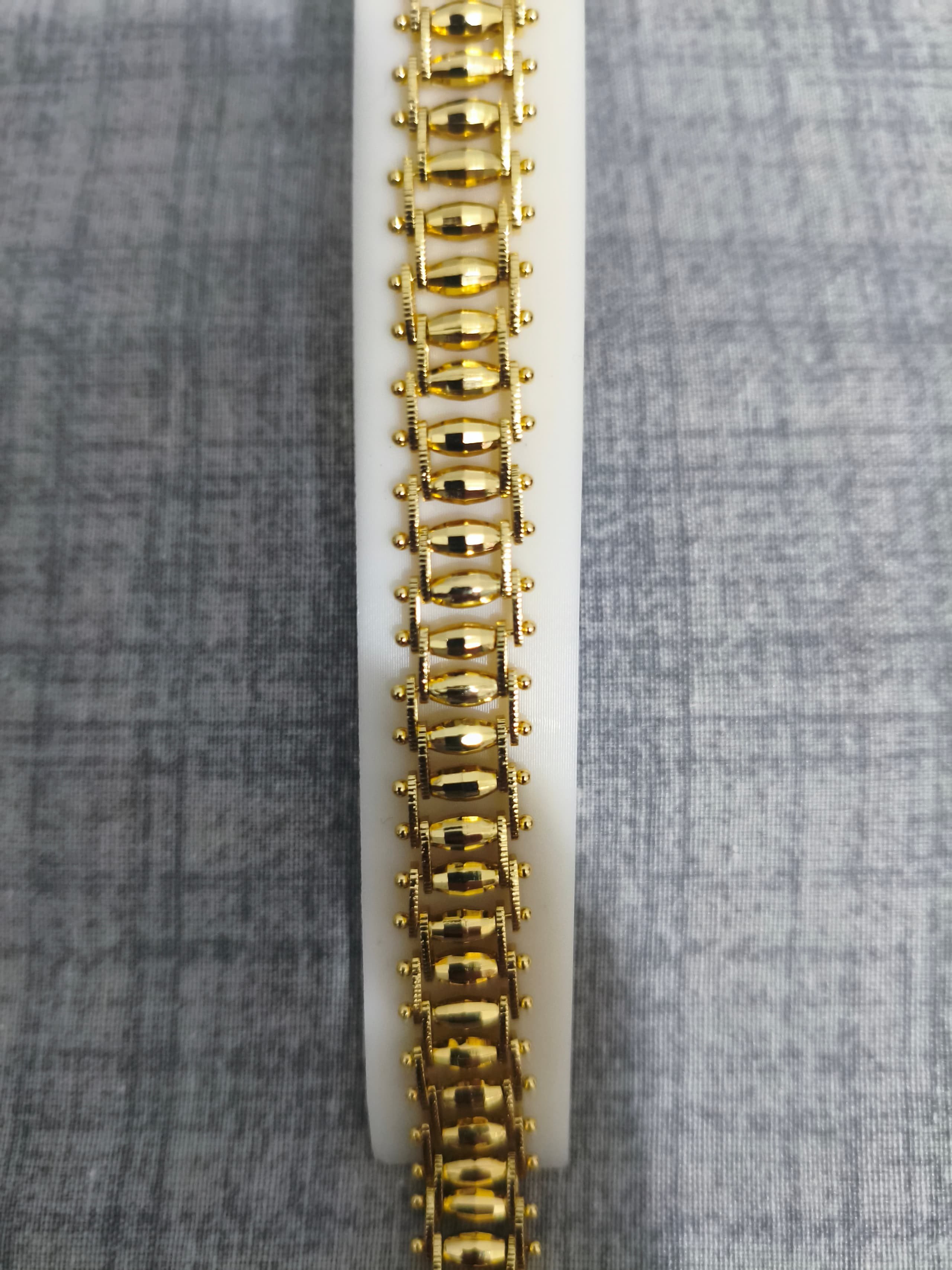 14 ayar altın kaplama çelik bileklik(17 cm)