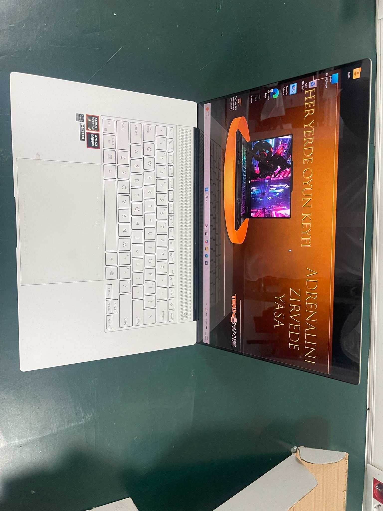 Asus Zenbook S16 UM5606WA-S16.R3600TTO RyzenAI9 365 24GB 1TBSSD 16