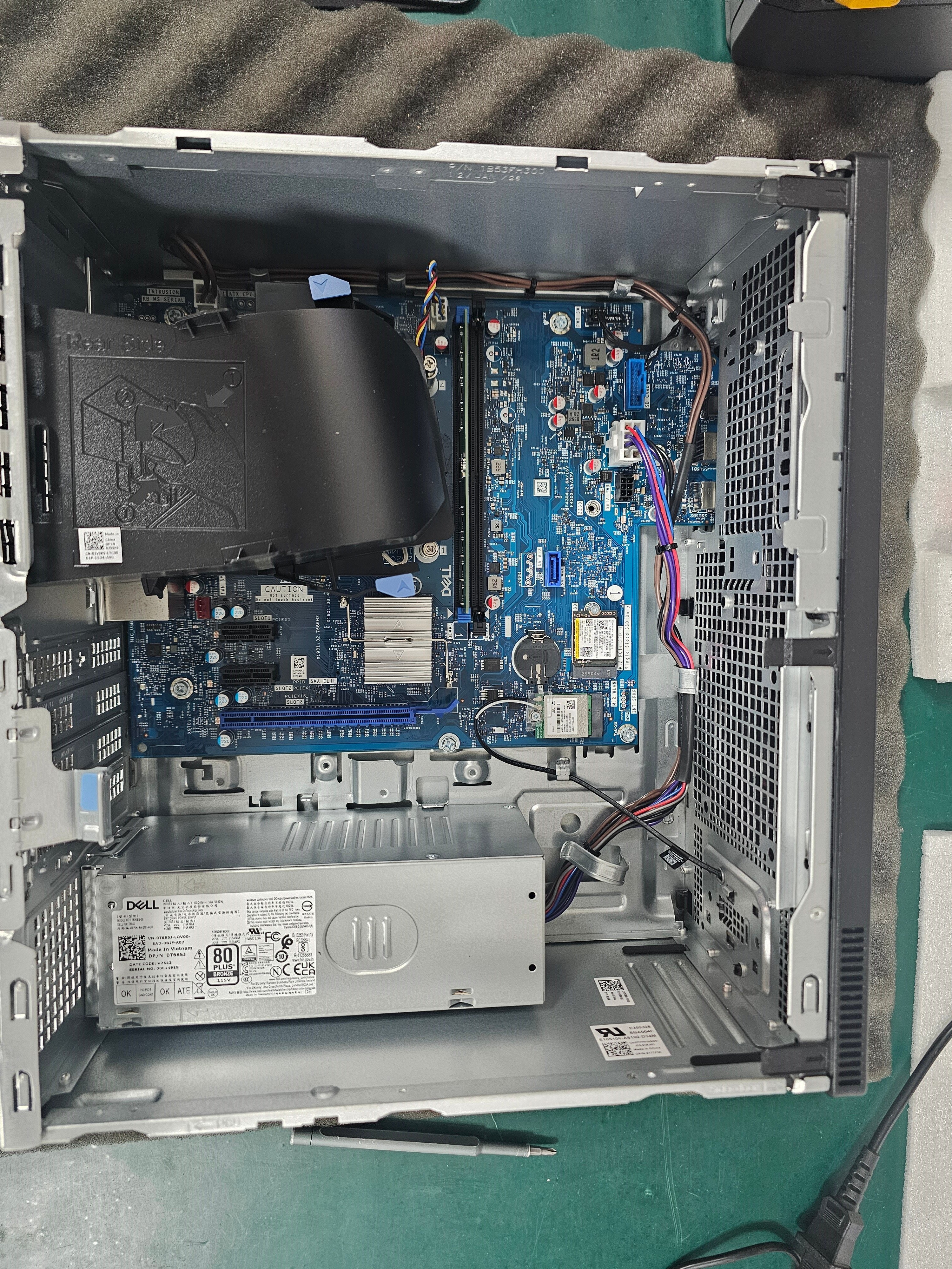 Dell Tower QVT1260 i5-14500 16GB 512SSD FreeDOS Masaüstü Bilgisayar
