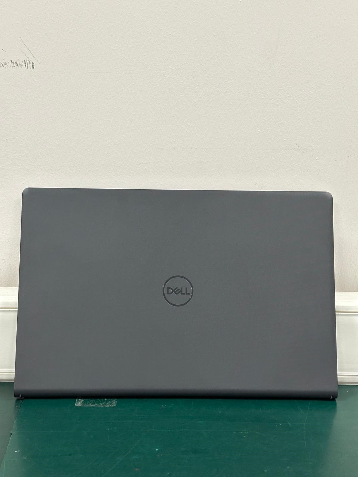 Dell Vostro 3530 N3404PVNB3530U11 i5-1334U 32GB 1TBSSD 15.6