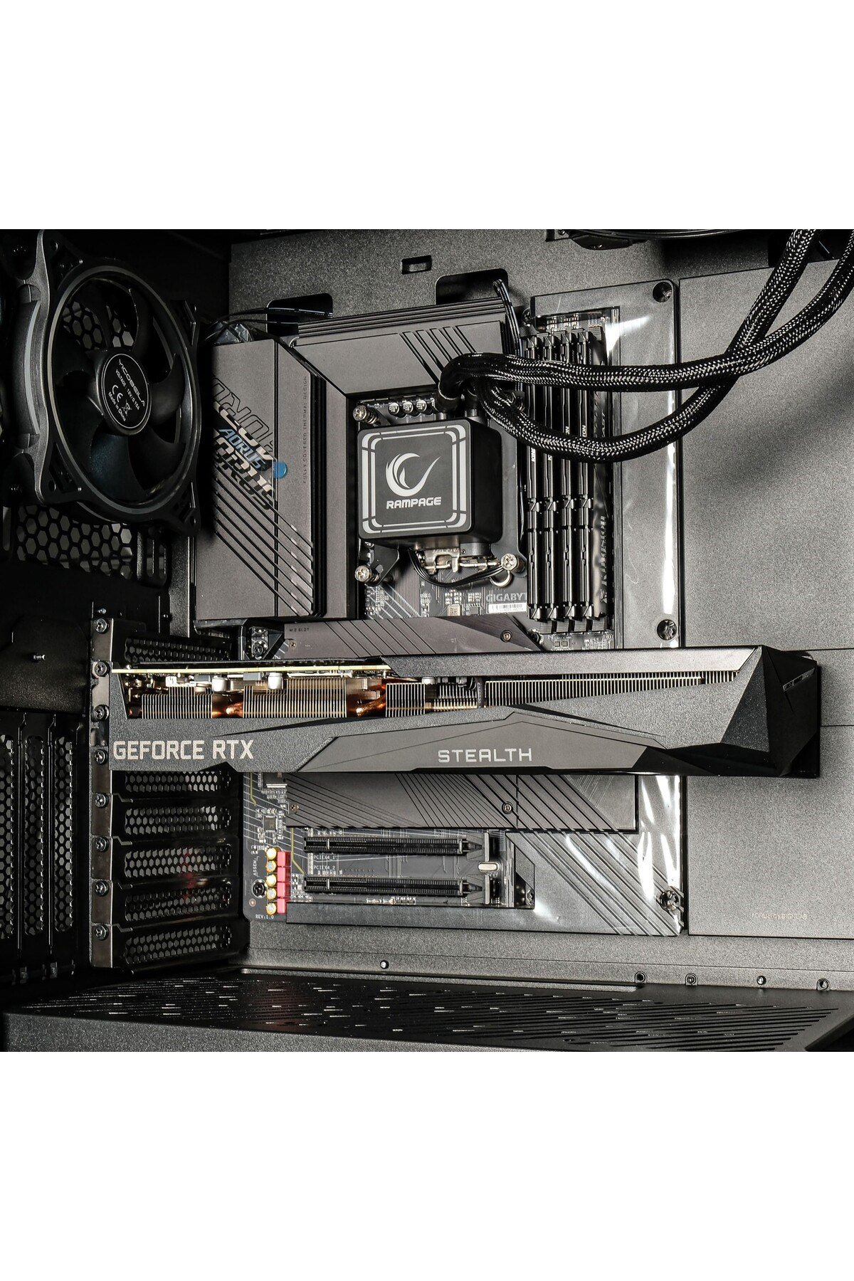 Gigabyte Stealth GSR1 i5 3070-144F014 i5-14400F 16GB 1TBSSD RTX3070 W11P Masaüstü Bilgisayar