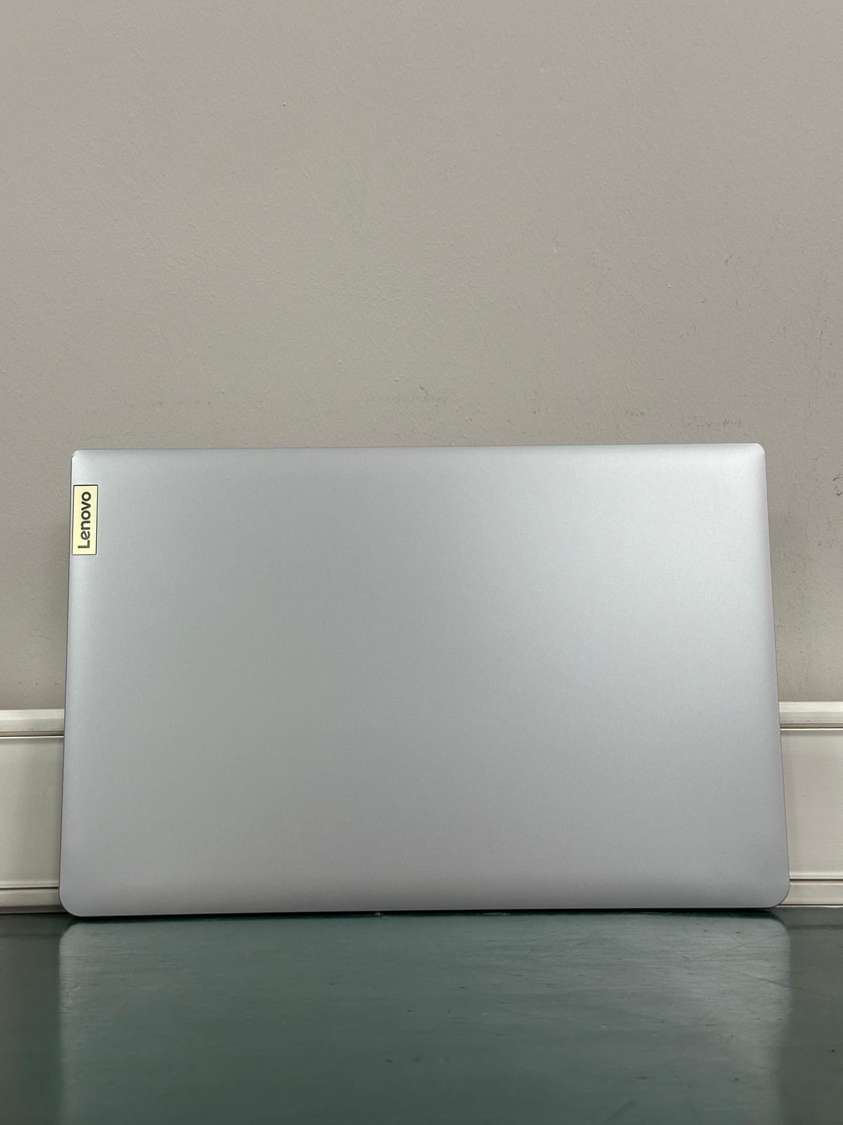 Lenovo IdeaPad 1 82R400KUTX07 Ryzen5 5500U 40GB 1TBSSD 15.6