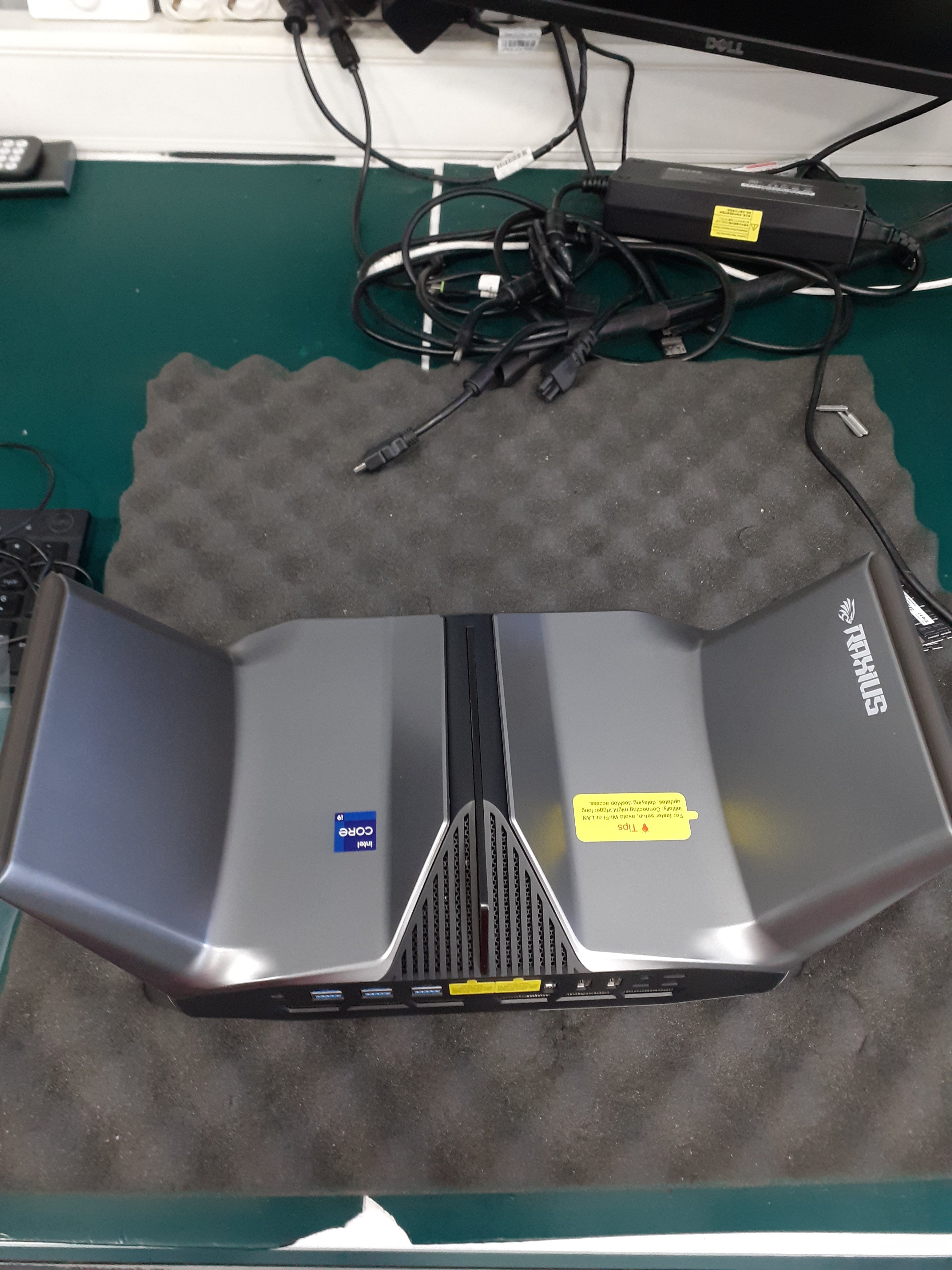 RaXius Vector GX-I129.3070 i9-12900H RTX3070 FreeDOS Mini PC (Ram ve Disk Yok)