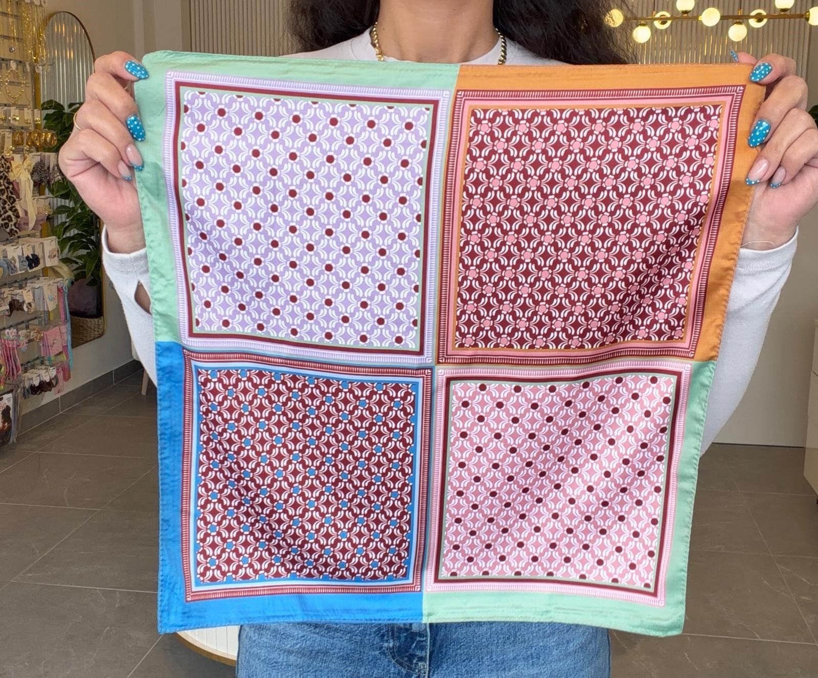 50*50 DESENLİ BANDANA FULAR 
