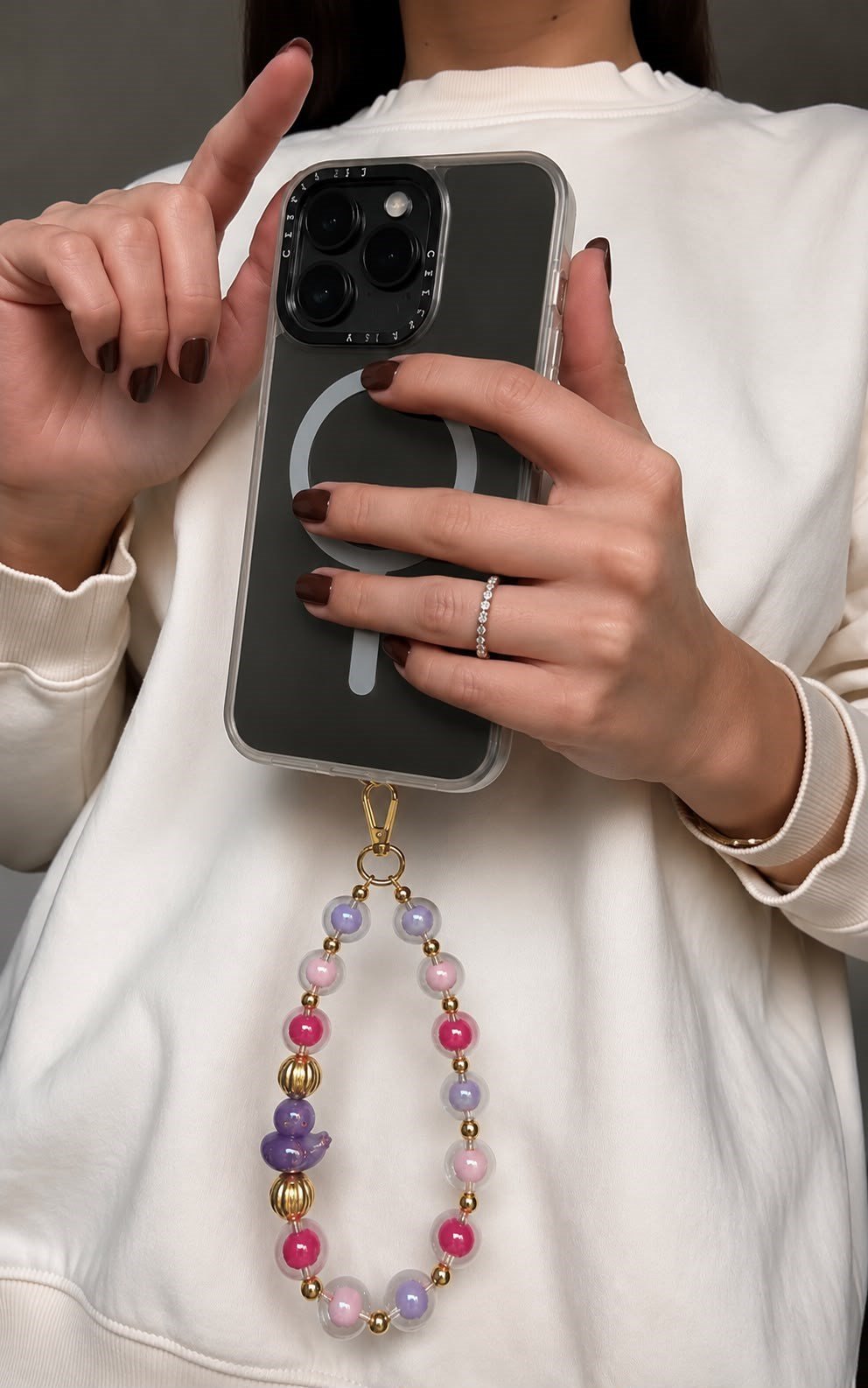 Les Petites Mains Pembe Lila Boncuklu Ördek Figürlü Telefon Bilek Askısı – Cep Telefonu Askısı ve Aksesuarı