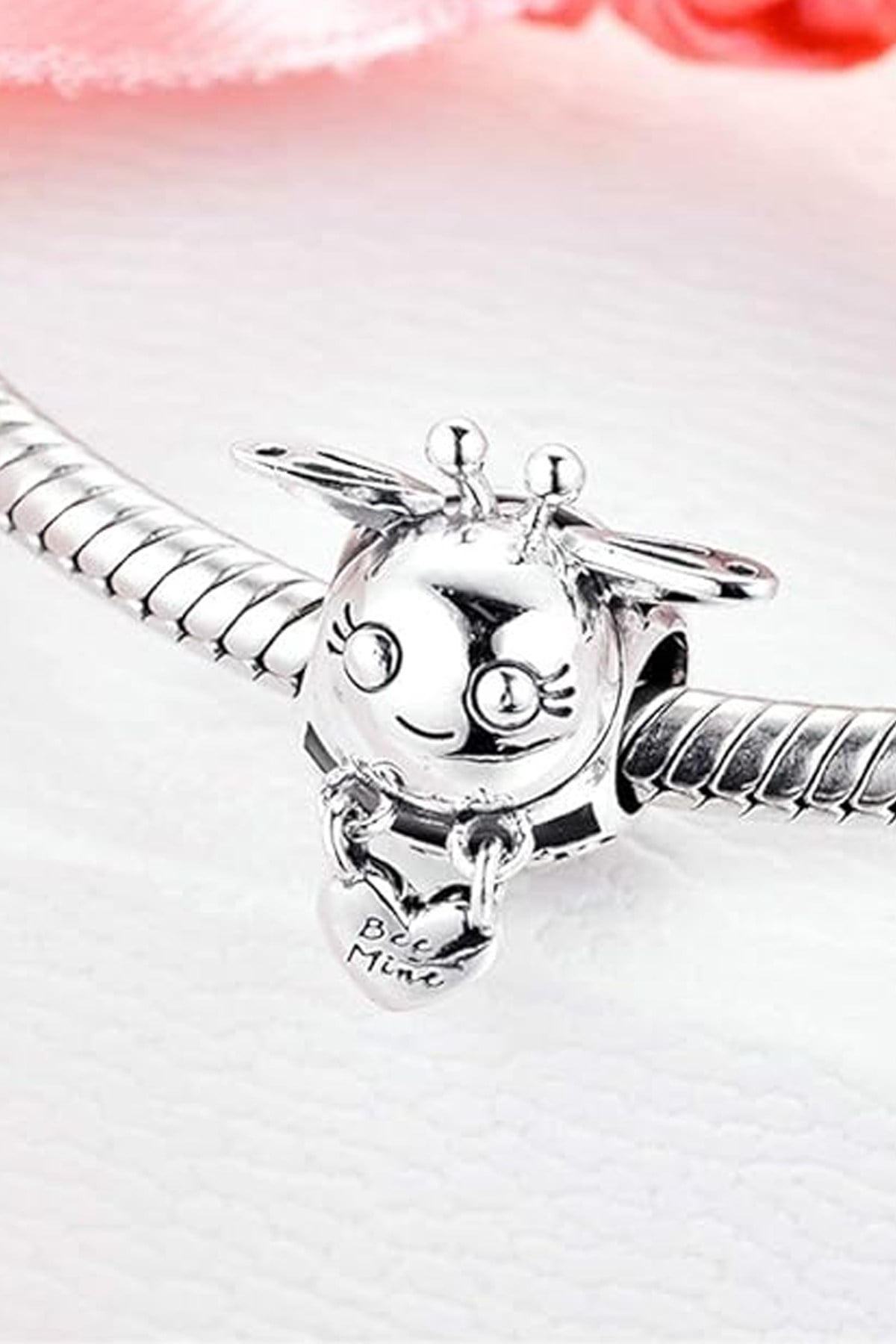 Antenli Arı Charm