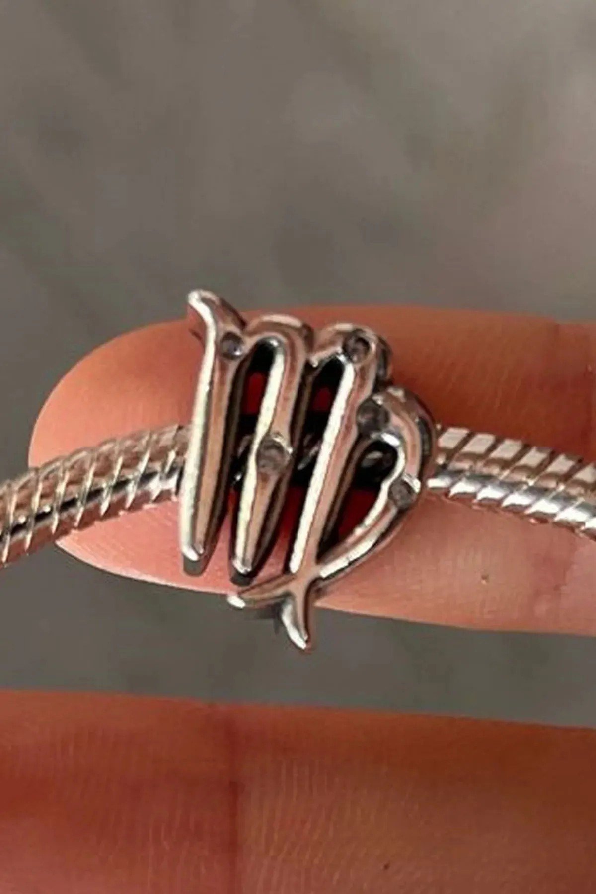 Burç Charm