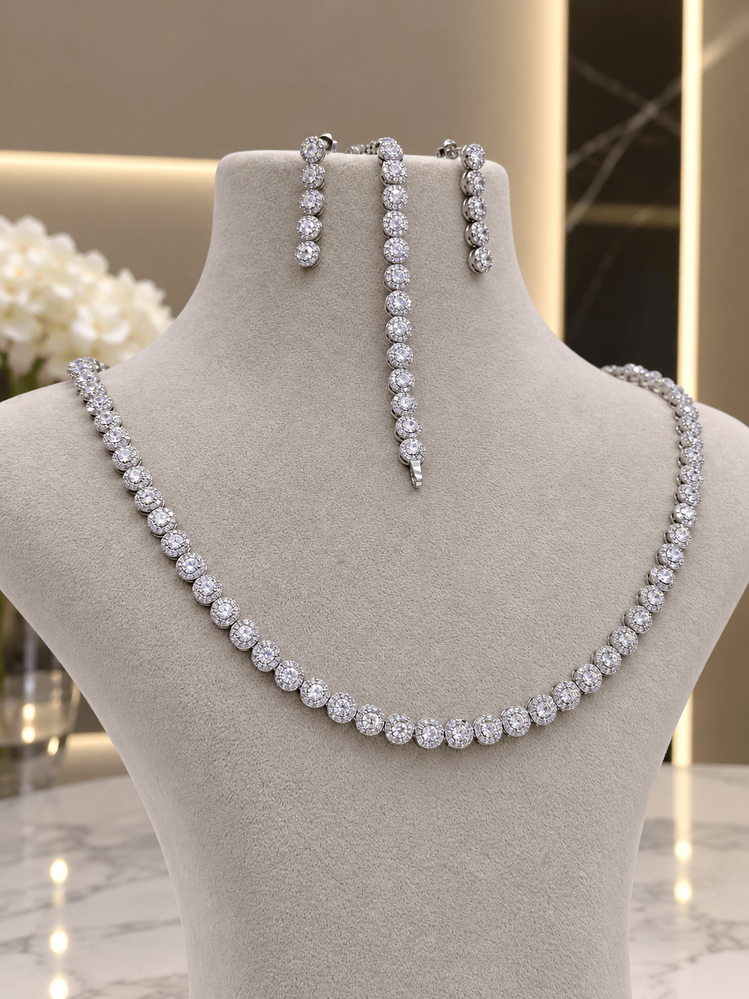 925 Ayar Gümüş Pırlanta Modeli Zirkon Taşlı Kolye Bileklik Küpe Takı Seti