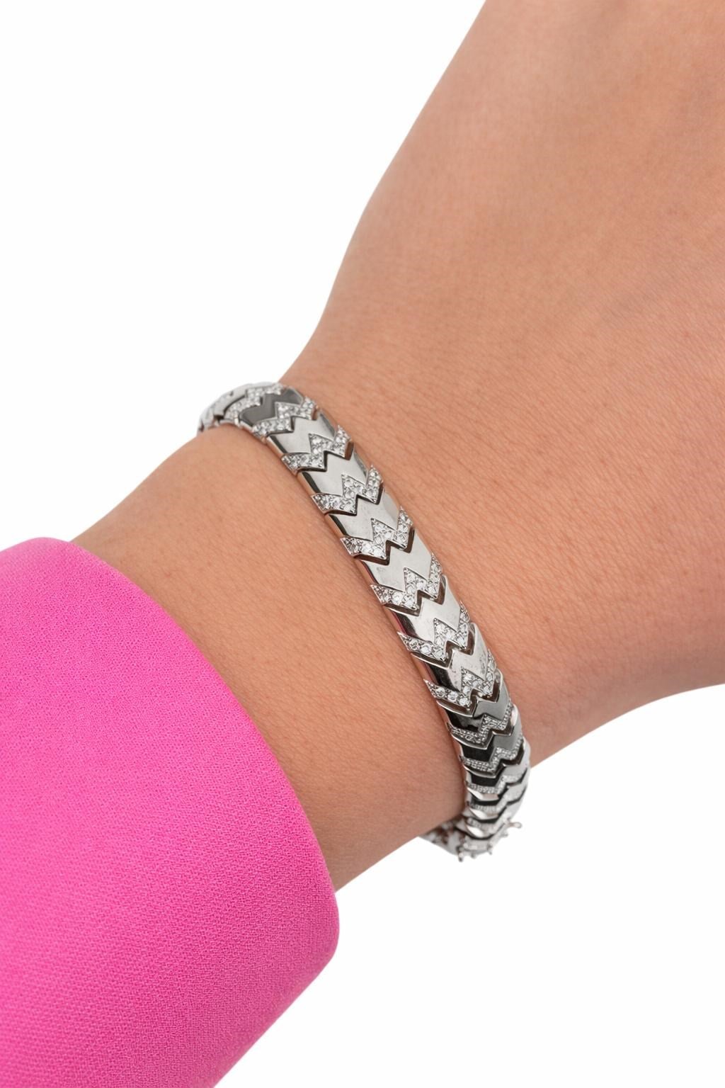 Muben Silver Chevron 14 k Beyaz Çelik Zirkon Taş Kuyumcu İşçilik Kadın Bileklik