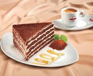 Donuk Rella Cake Çikolatalı Ballı Cevizli Kek Marlenka 800 g - 8 Dilim - EDTİstanbul - EDT100142 - EDT İstanbul