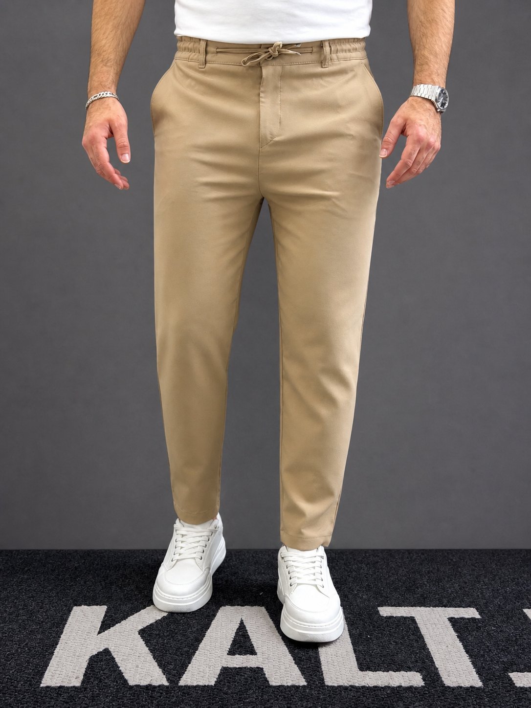 Boyfriend Krem Jogger