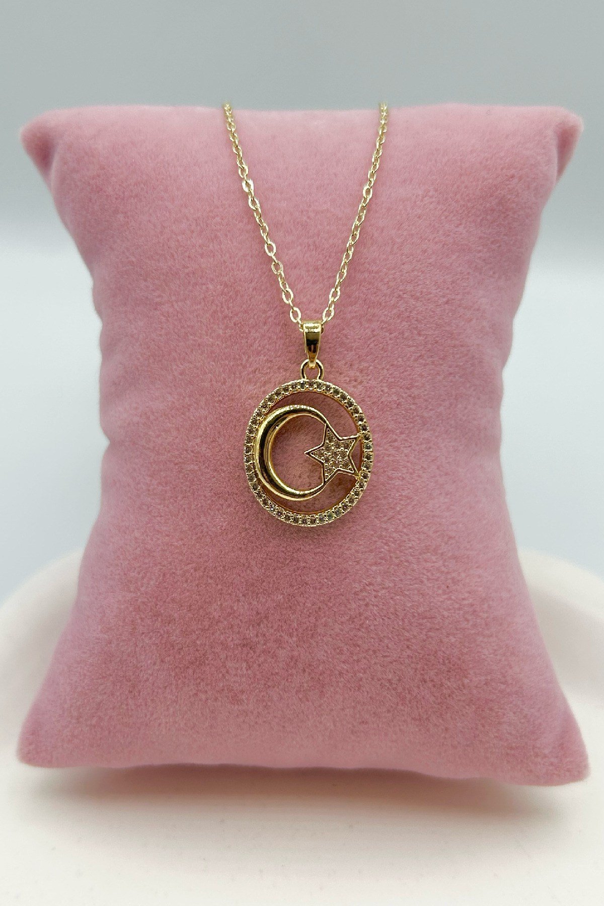 Ay Yıldız Işıltılı 14K Altın Renginde Zirkon Taşlı Çelik Kadın Kolye (22 cm+5 cm)