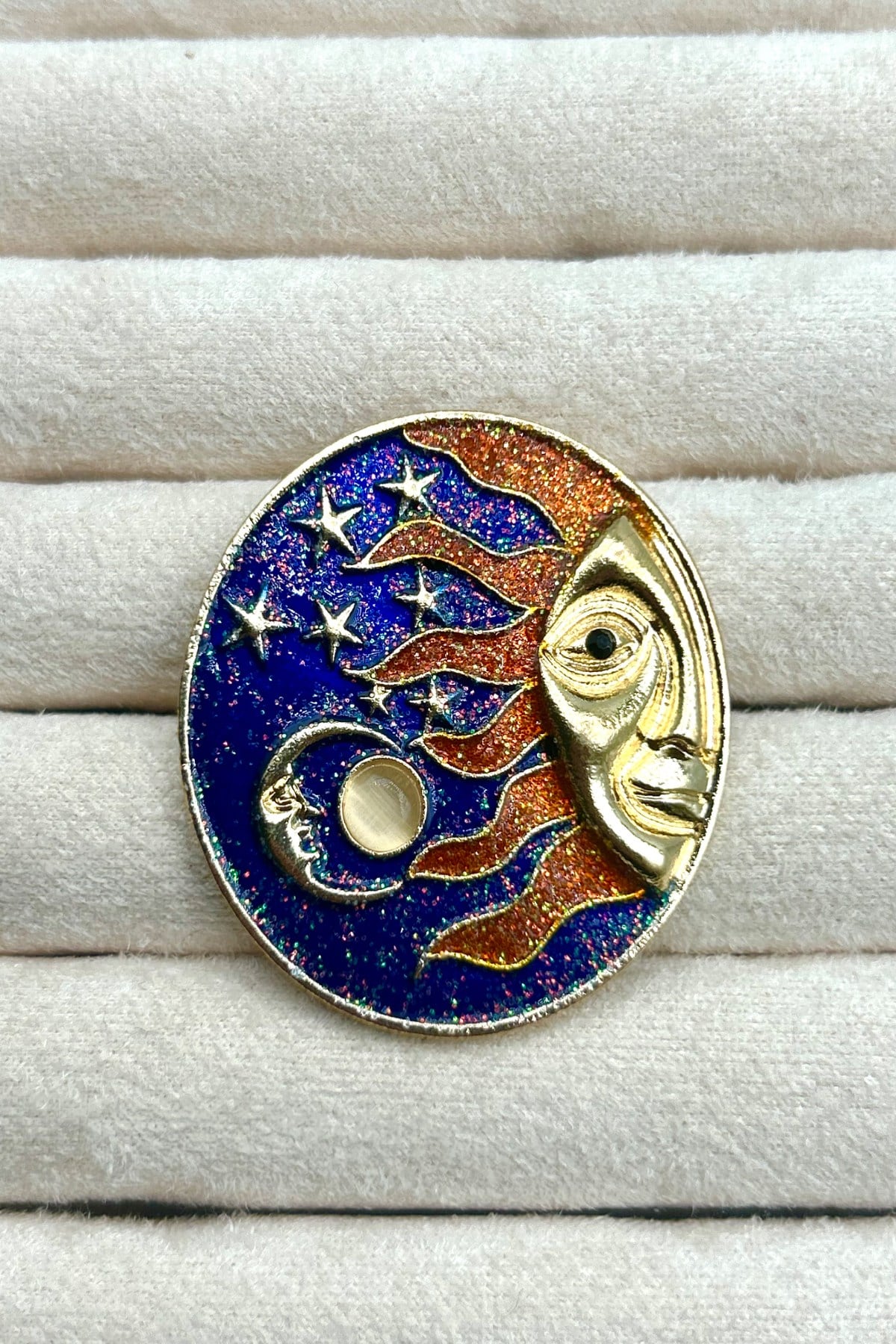 Gökyüzü Temalı Işıltılı Unisex Broş/Rozet (4 cm) - Çanta, Ceket, Yaka ve Eşarp'ta Kullanılabilir