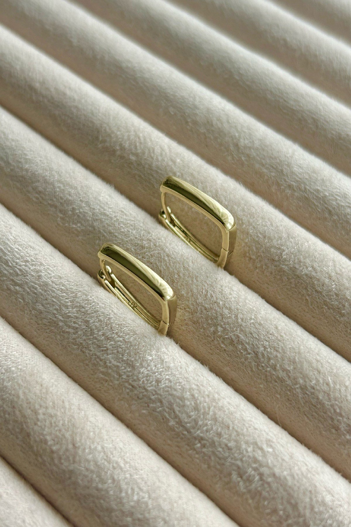 Özel Seri Basic Gold Renk Kadı Küpe (1. Sınıf Kalite/Kararmaz/Paslanmaz)