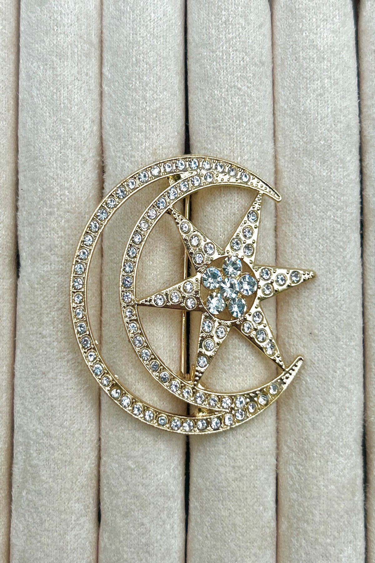 Zirkon Taşlı Ay Yıldız Kadın Broş (5 cm) - Çanta, Ceket, Eşarp ve Yaka'da Kullanılabilir