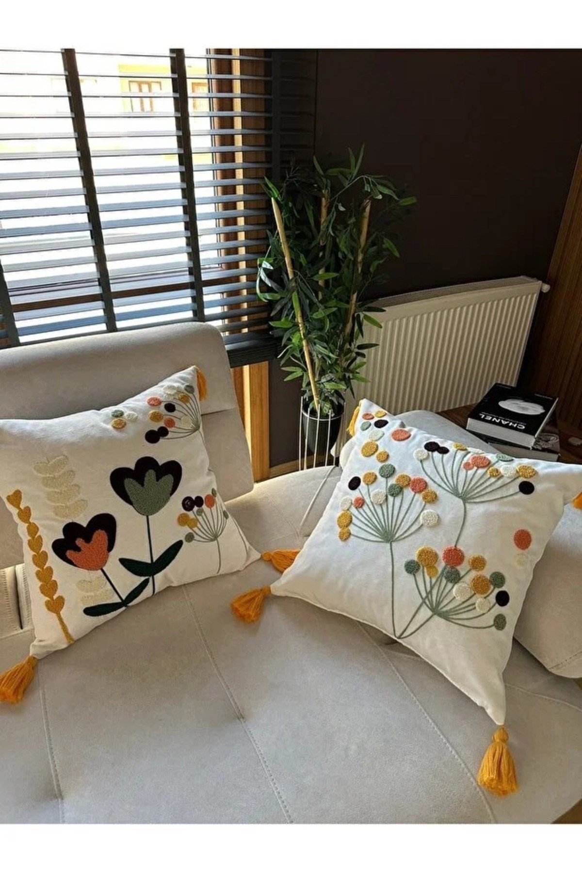 E-Bizz Home Krem Kumaş Punch Nakışlı 2 Adet Kırlent Kılıfı