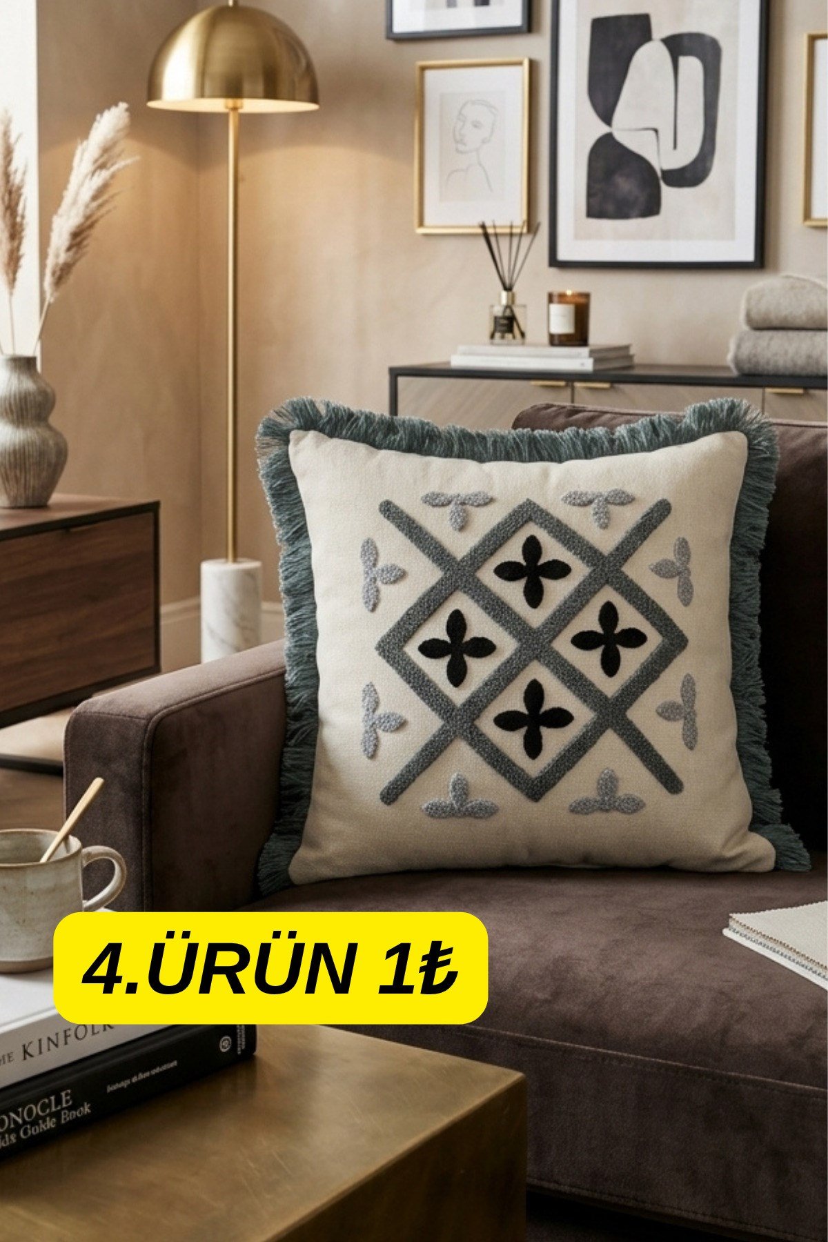 Üç Saçaklı Punch Nakış Desenli Keten Kırlent Kılıfı