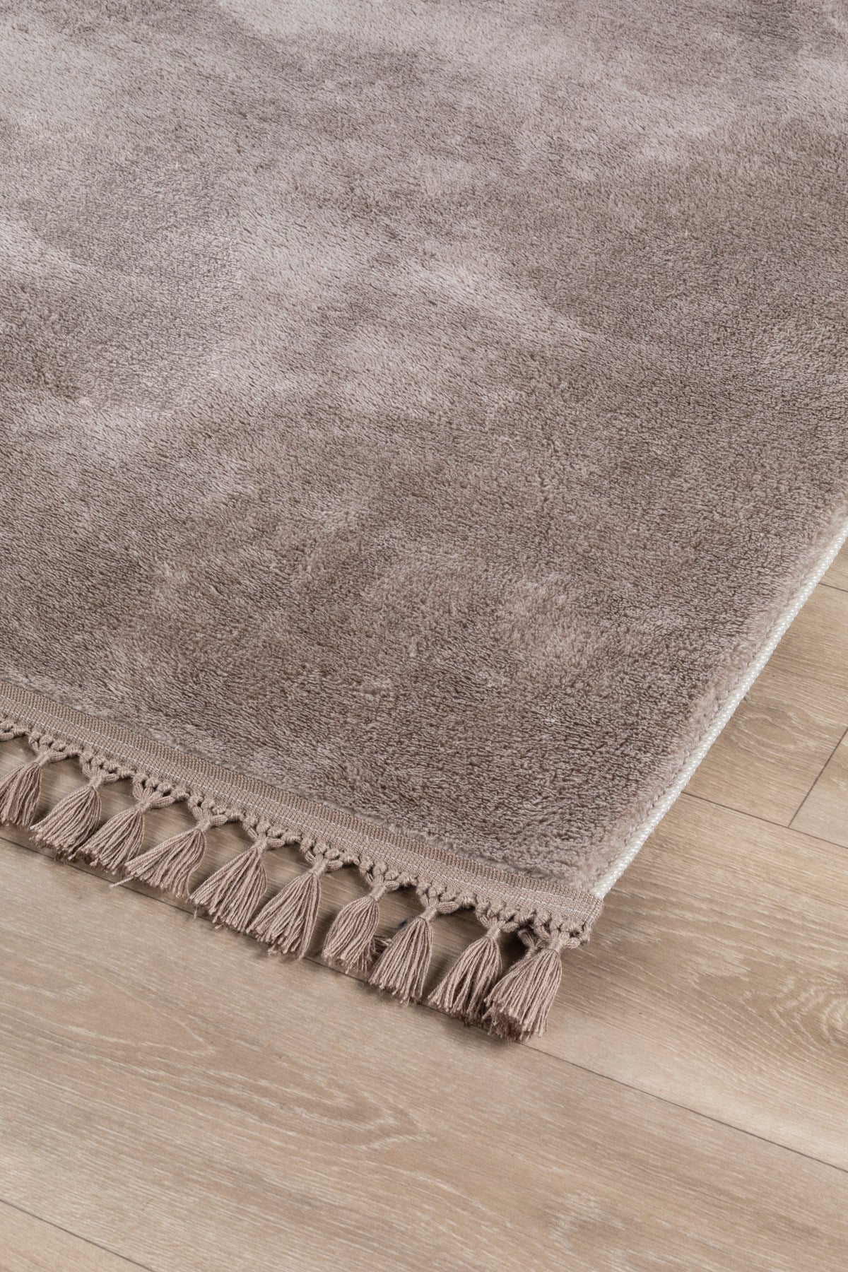 Vl Comfort Ponpon Saçaklı Peluş Post Halı Kahverengi
