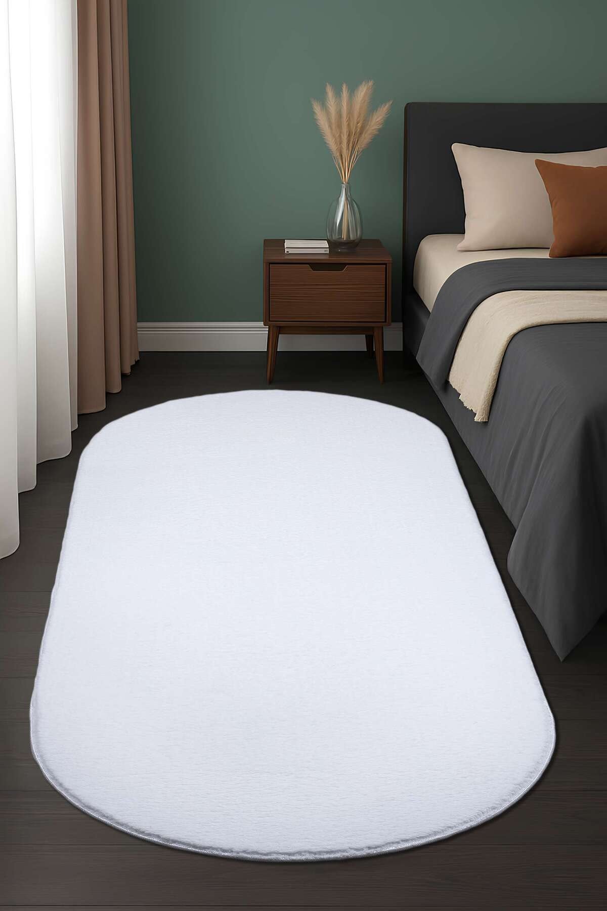 Vl Oval Comfort Overloklu Beyaz Peluş Halı