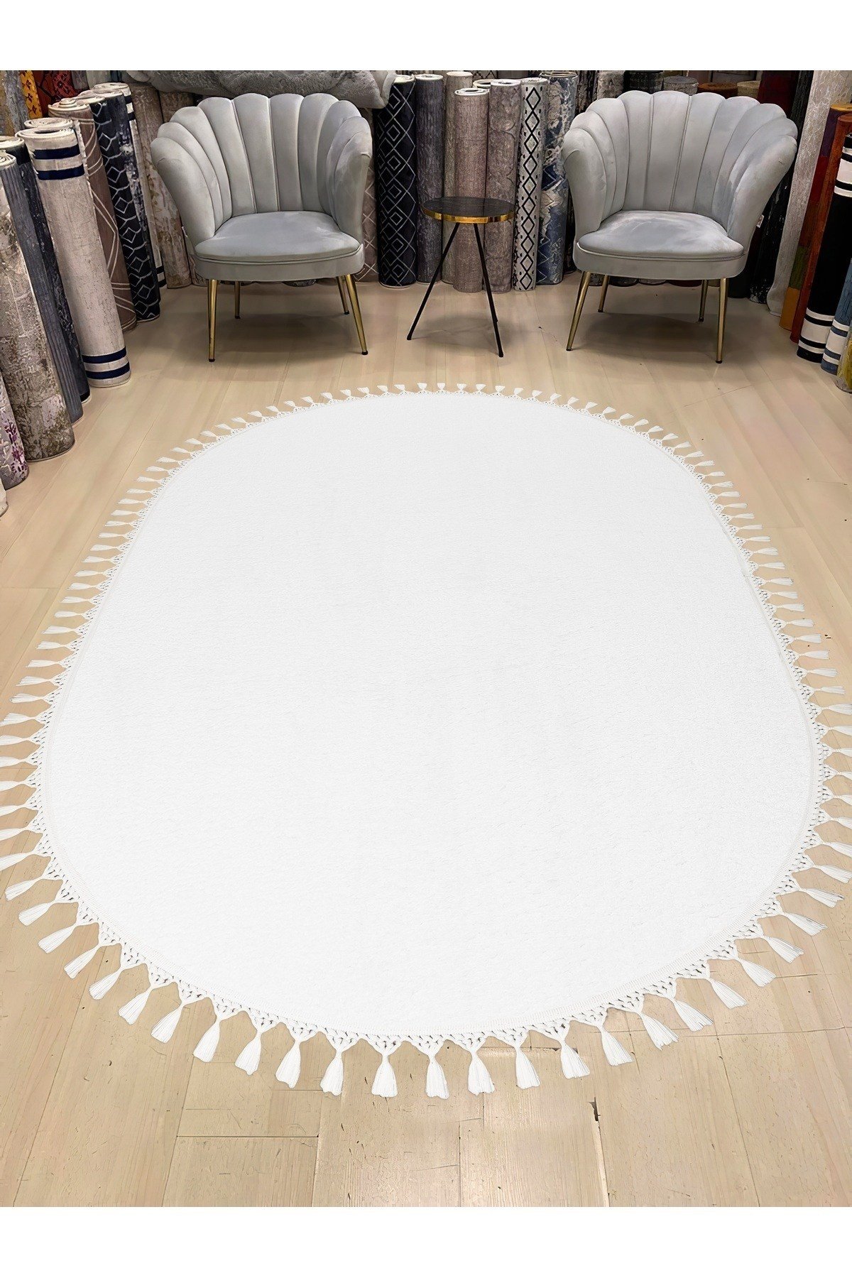 Vl Oval Comfort Ponpon Saçaklı Peluş Halı Beyaz