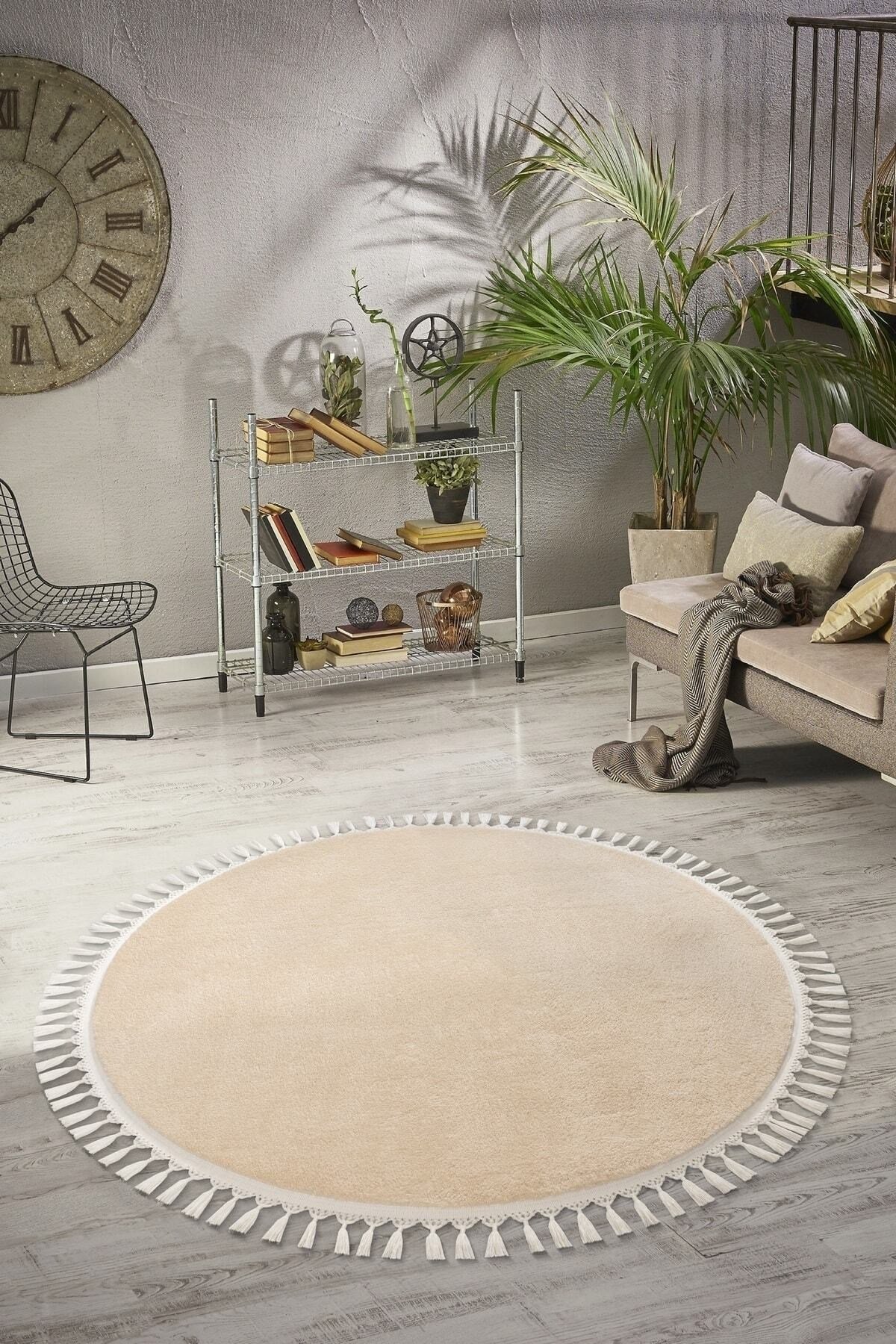 Vl Yuvarlak Comfort Ponpon Saçaklı Peluş Bej