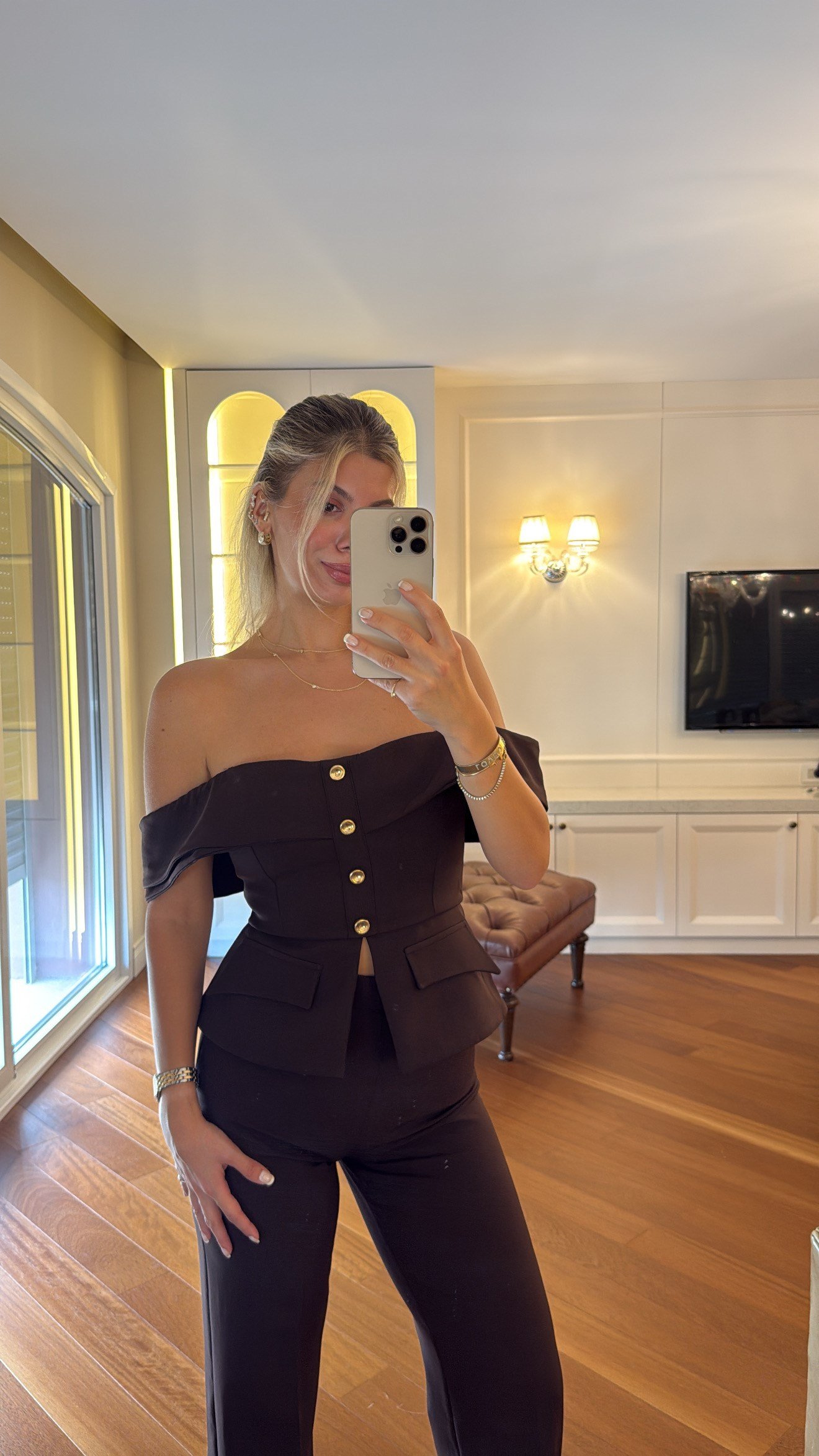 Düğme Detaylı Tasarım Bluz Pantolon Takım 