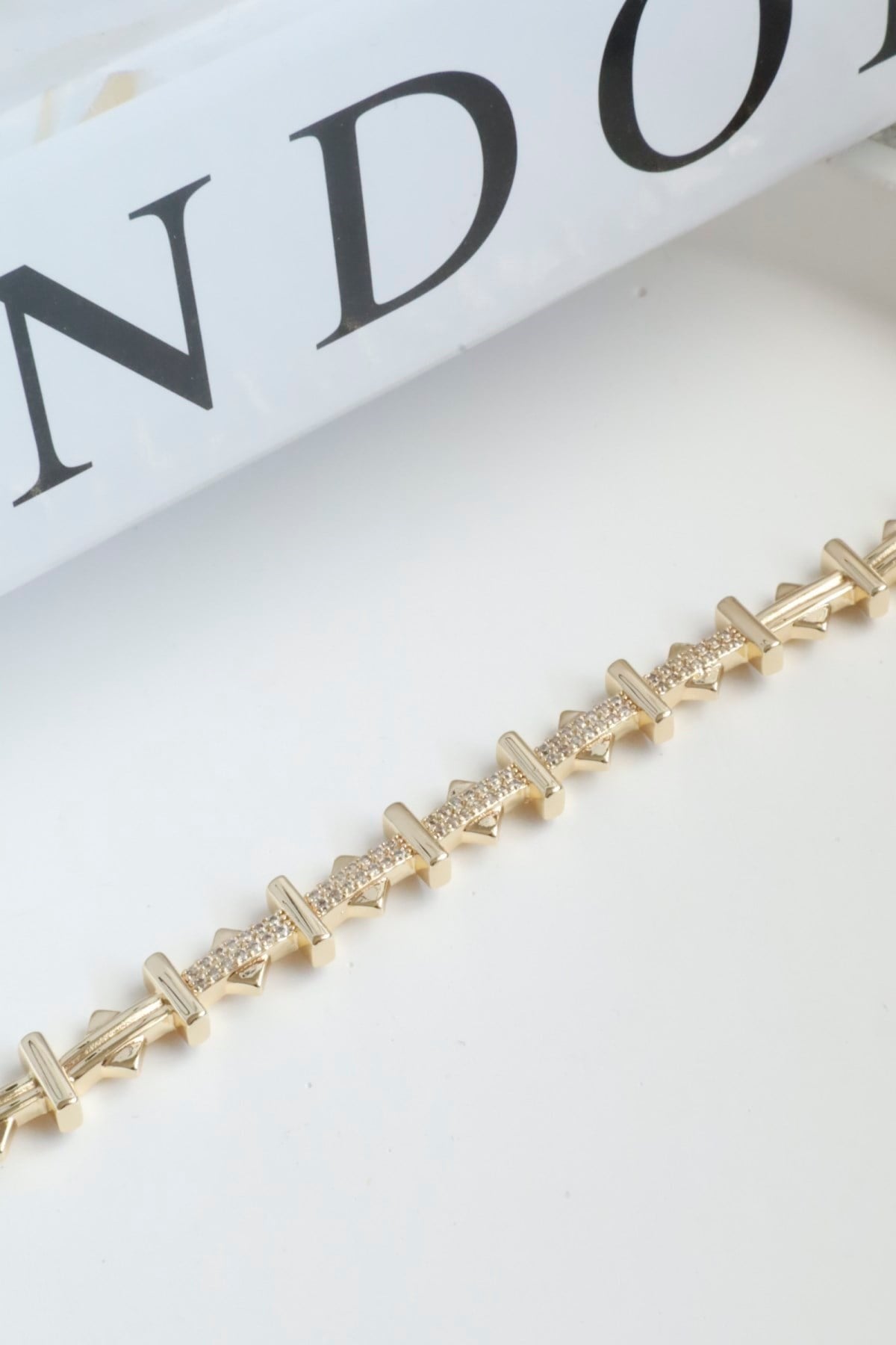 Kadın Bileklik Kararmaz 14k Altın Renk Vip Seri İthal Yarım Kübik Şerit Model Bileklik