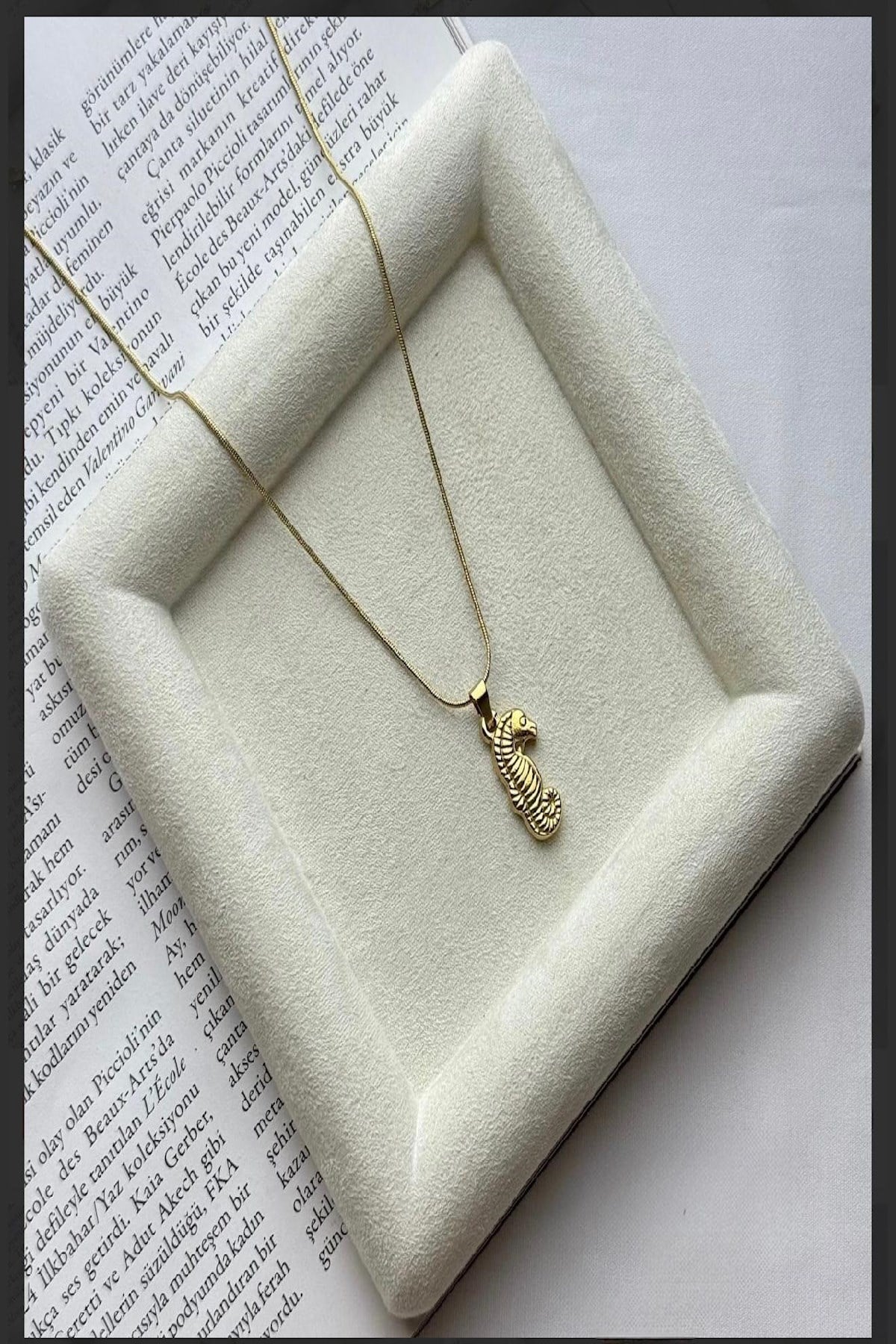 Kadın Çelik Kolye Deniz Atı Detay Pinterest Kararmaz Kolye 