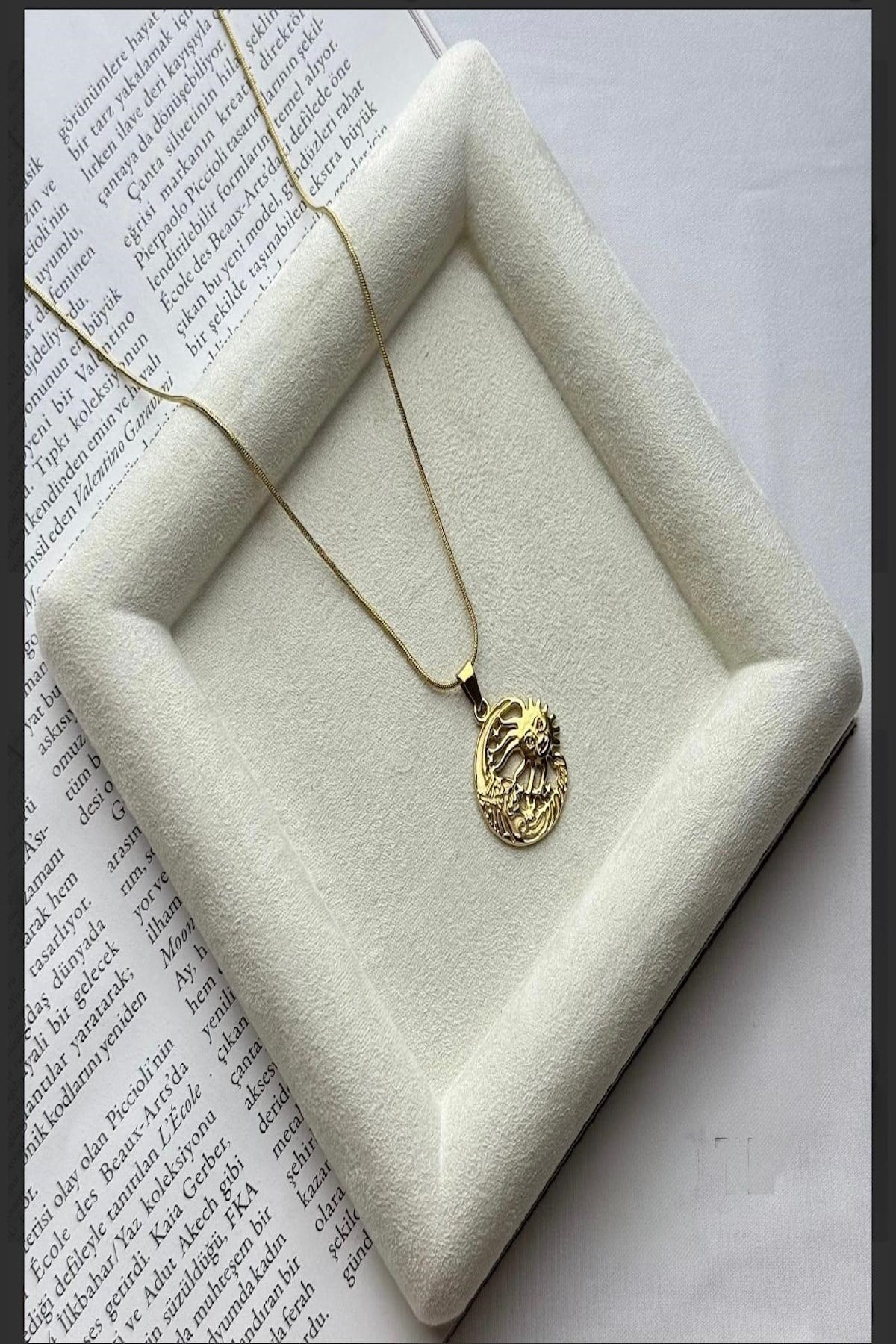 Kadın Kolye Asimetrik Güneş Yüz Pinterest Kararmaz Kolye 