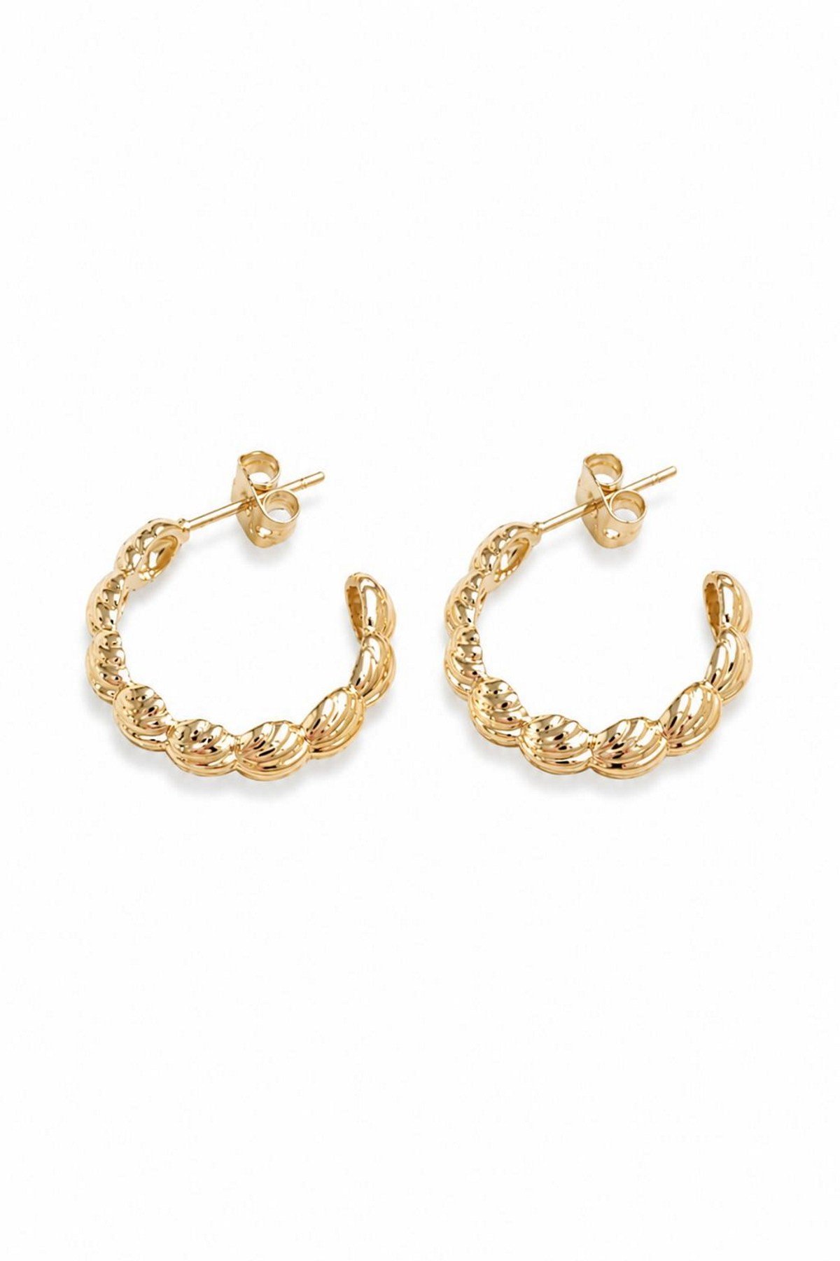 Kadın Küpe Kararmaz 14k Renk Vip Seri Minik Deniz Kabuklu Yarım Halka 2cm Küpe