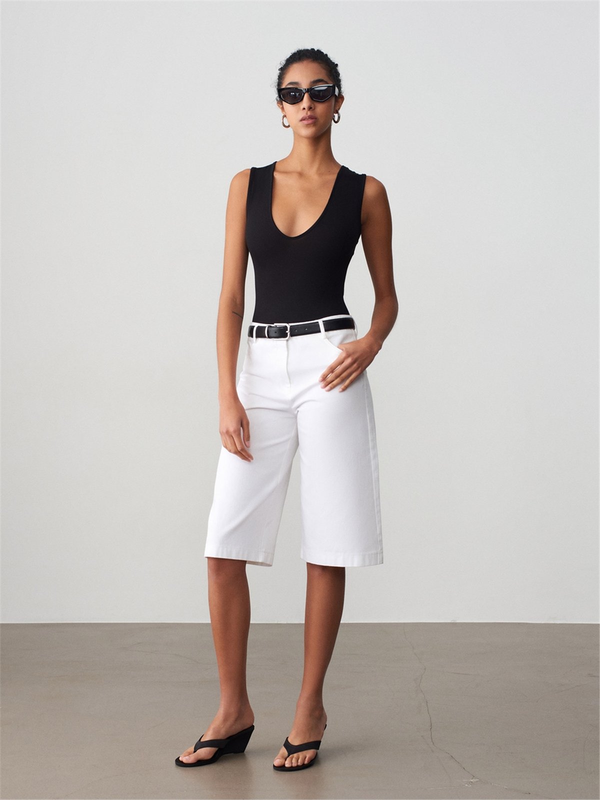 DİLVİN V Yaka Bodysuit