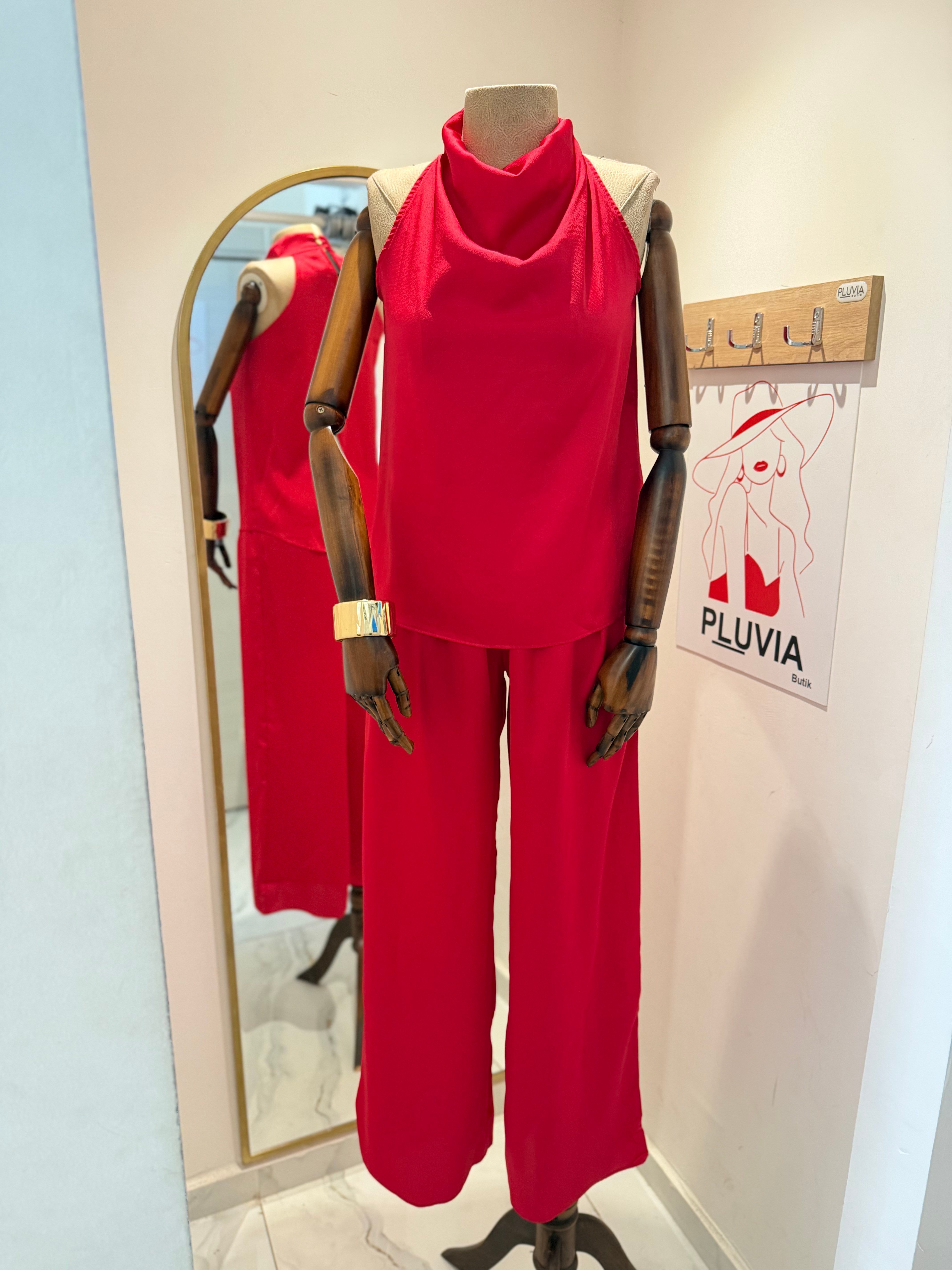 Kırmızı Saten Bluz Pantalon Takım