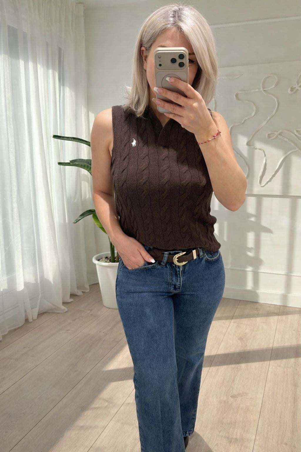 Örgü Model Kolsuz Polo Yaka Marka Kazak