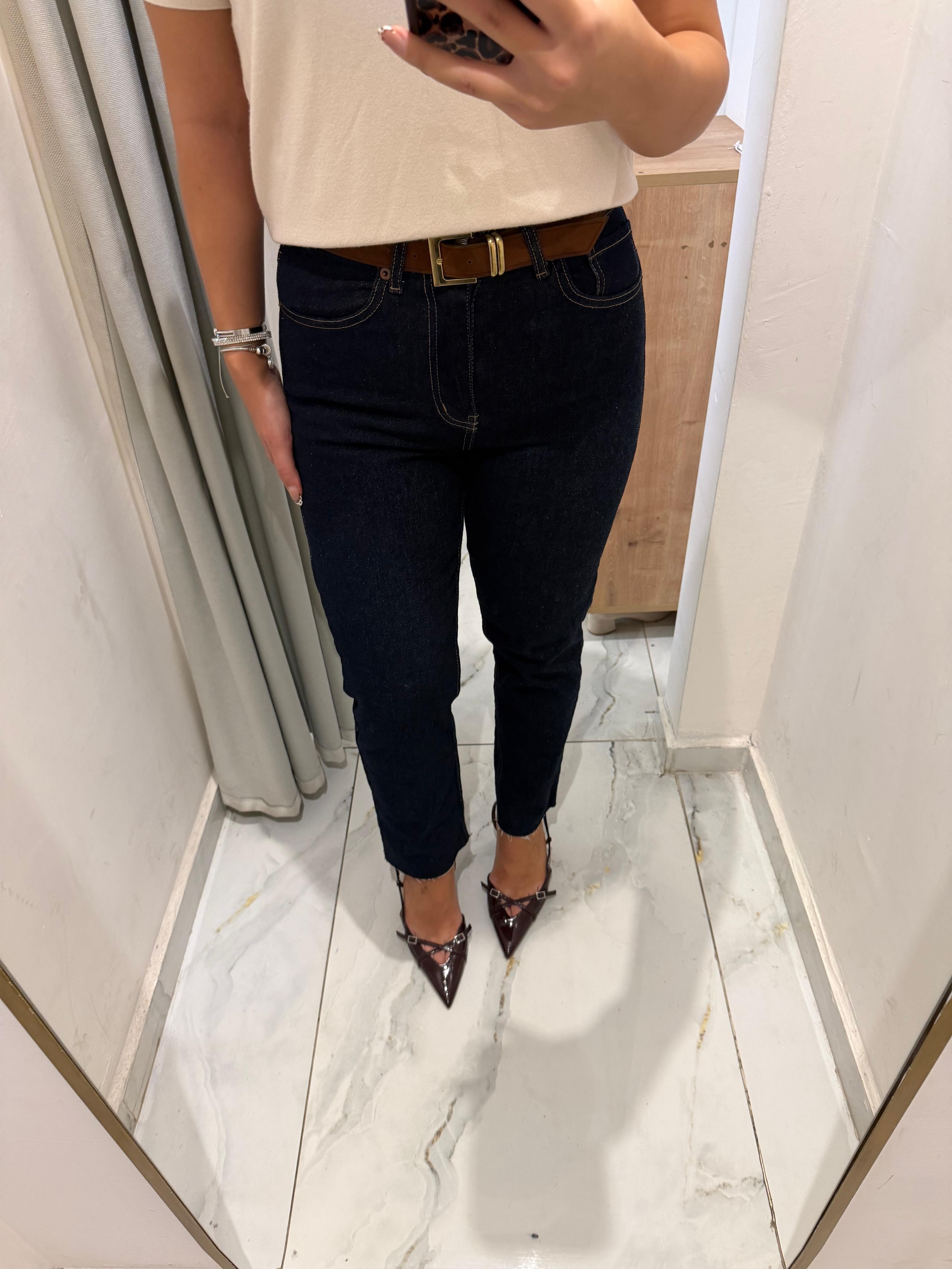ZR KOYU LACİVERT KESİK PAÇA JEAN