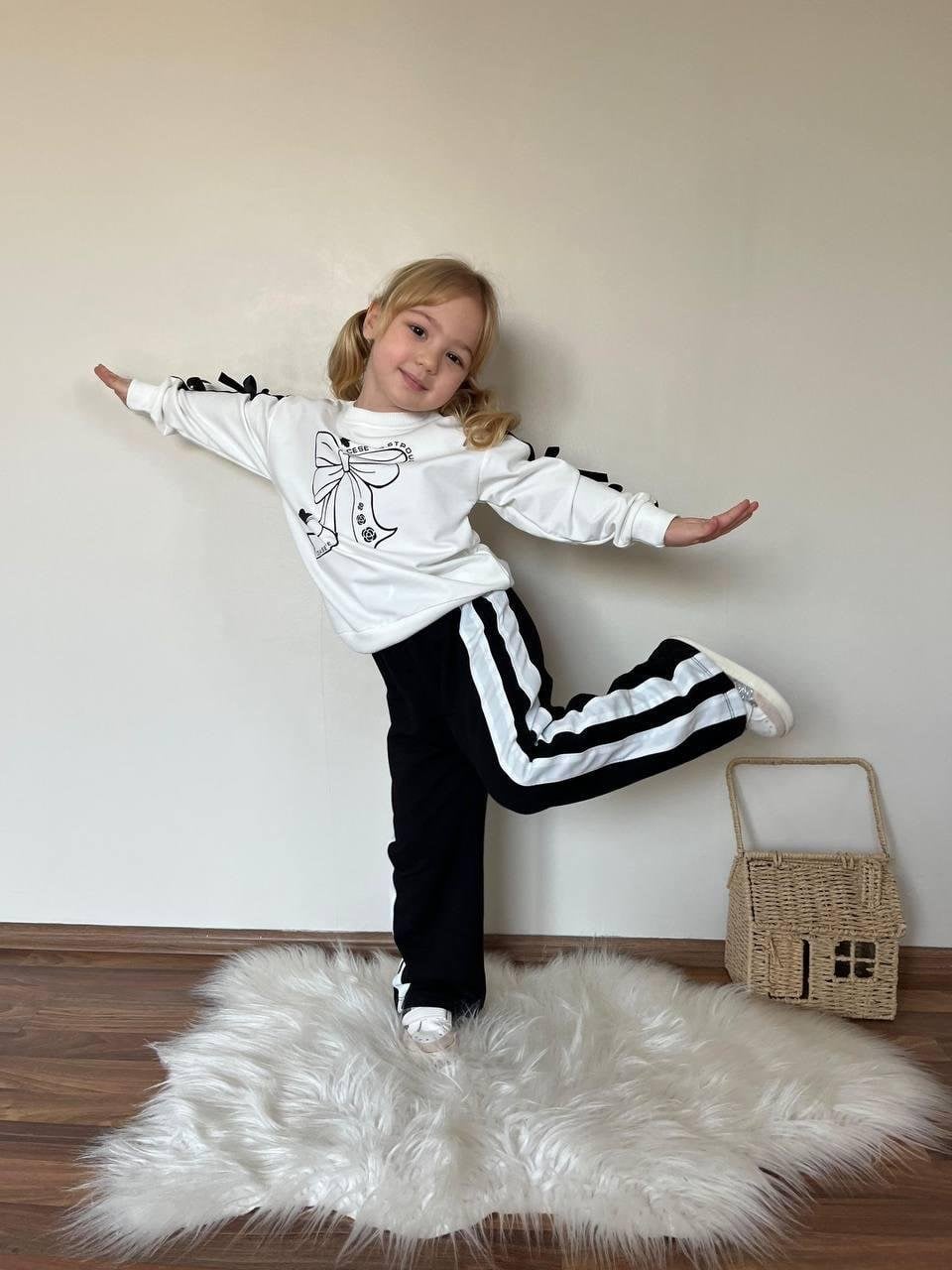 Cg Kids Fiyonk Kol Detaylı ve Baskılı Kız Çocuk ispanyol Paça 2 iplik Alt Üst Eşofman Takım